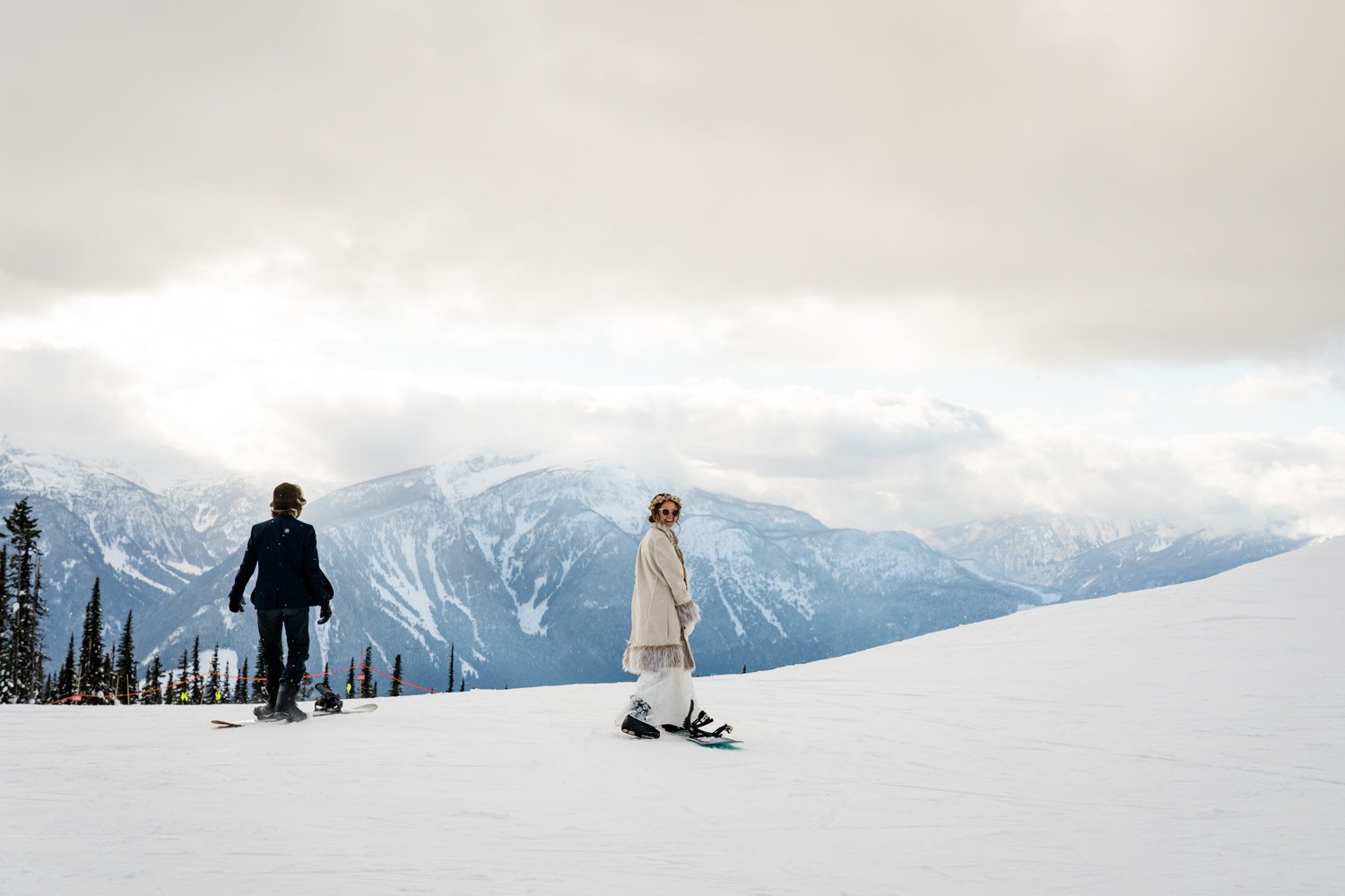 winter-mountain-revelstoke-snowboarding-elopement-82.jpg