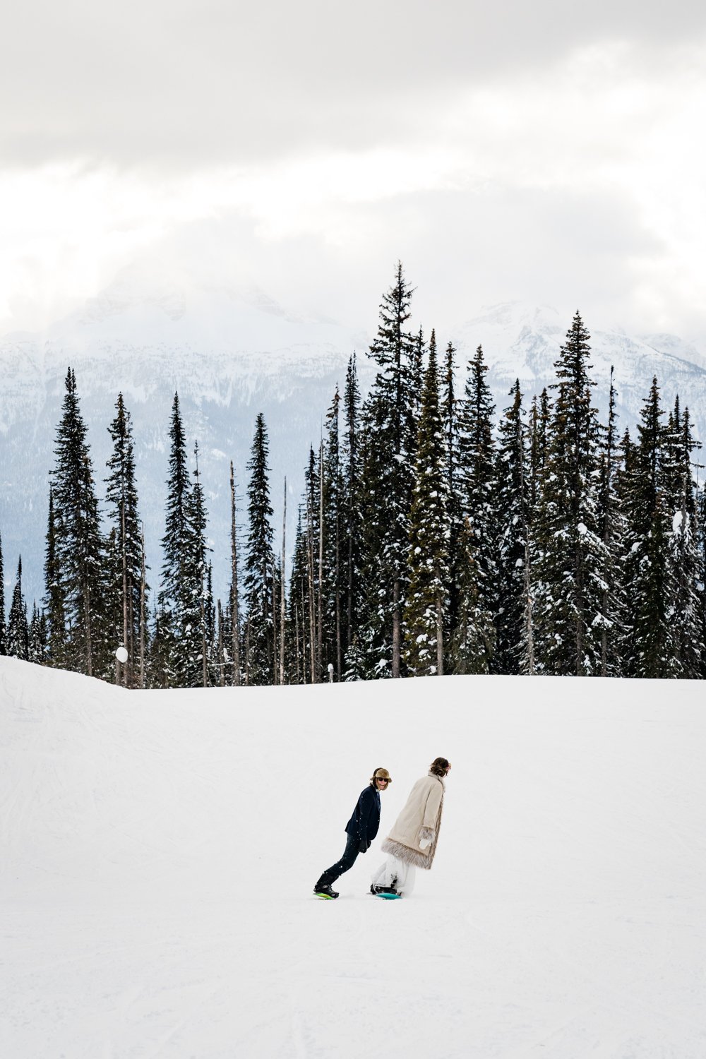 winter-mountain-revelstoke-snowboarding-elopement-87.jpg