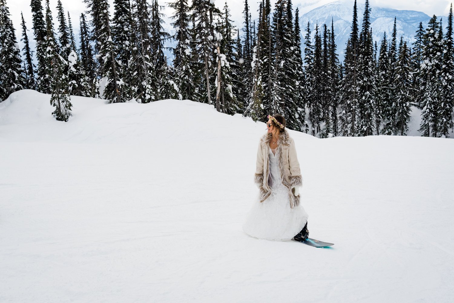 winter-mountain-revelstoke-snowboarding-elopement-91.jpg