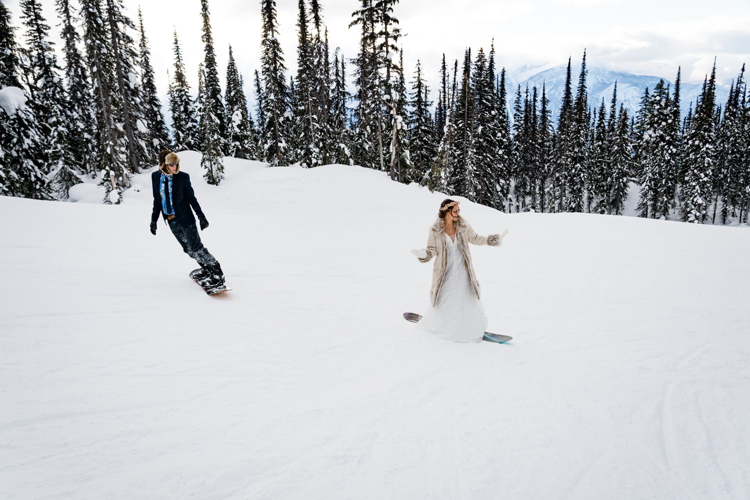 winter-mountain-revelstoke-snowboarding-elopement-92.jpg