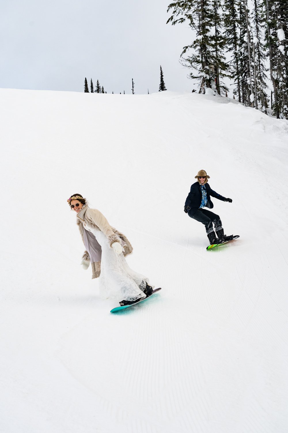 winter-mountain-revelstoke-snowboarding-elopement-99.jpg