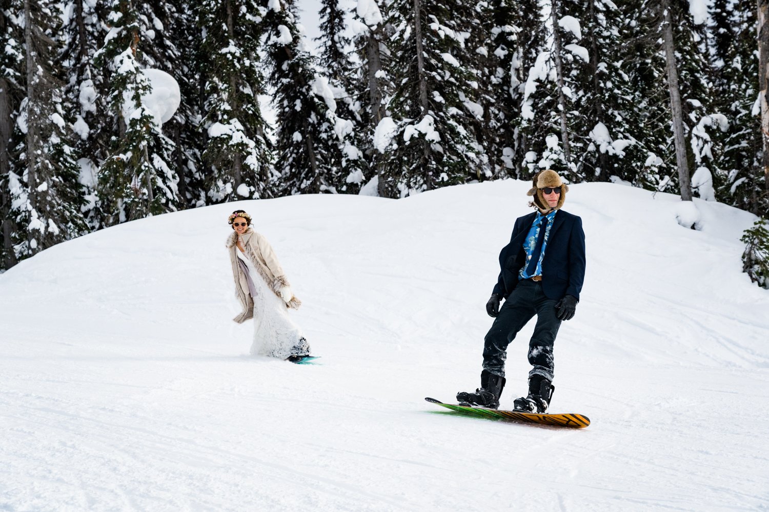 winter-mountain-revelstoke-snowboarding-elopement-112.jpg