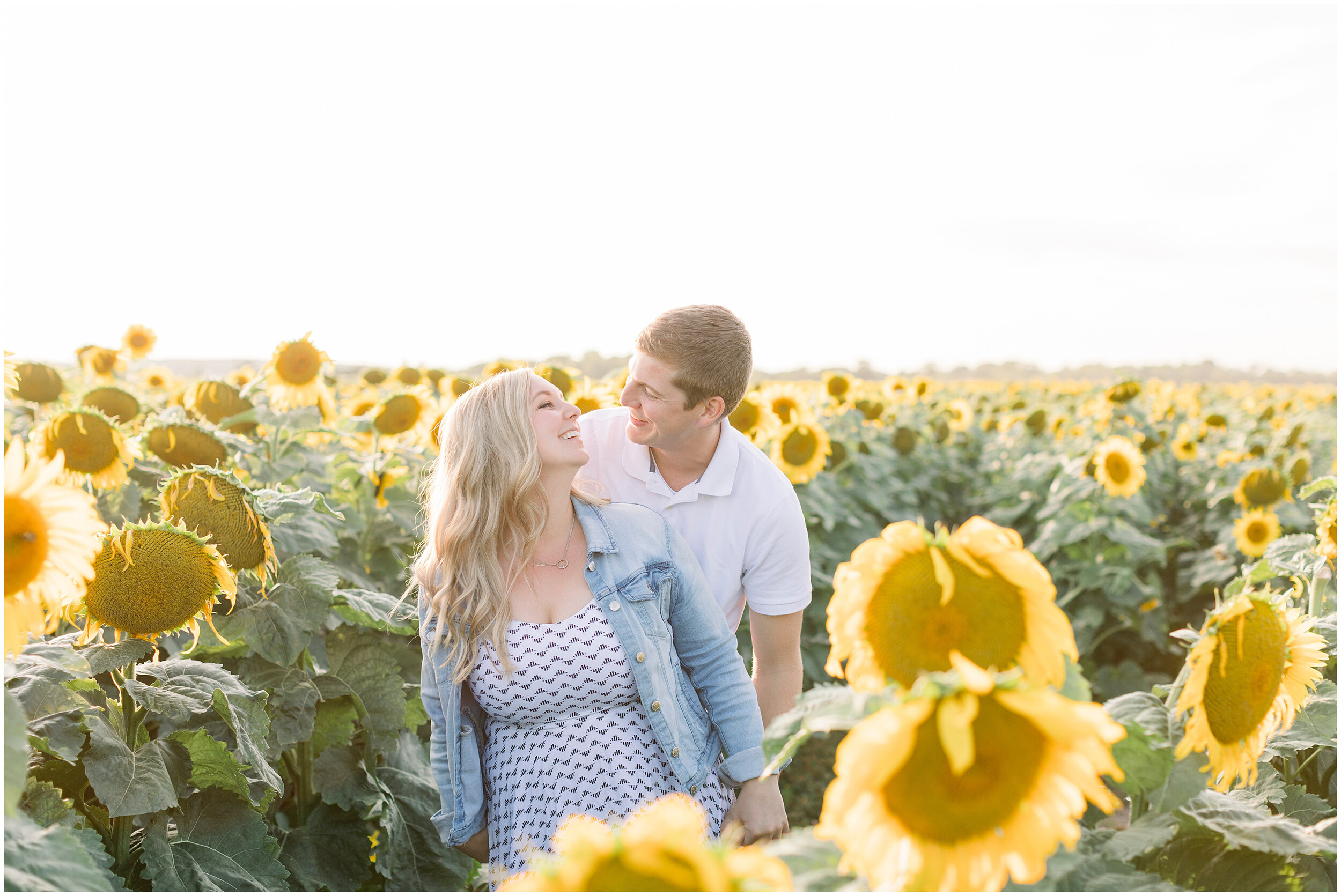 ottawa_sunflower_field_engagement-15.jpg