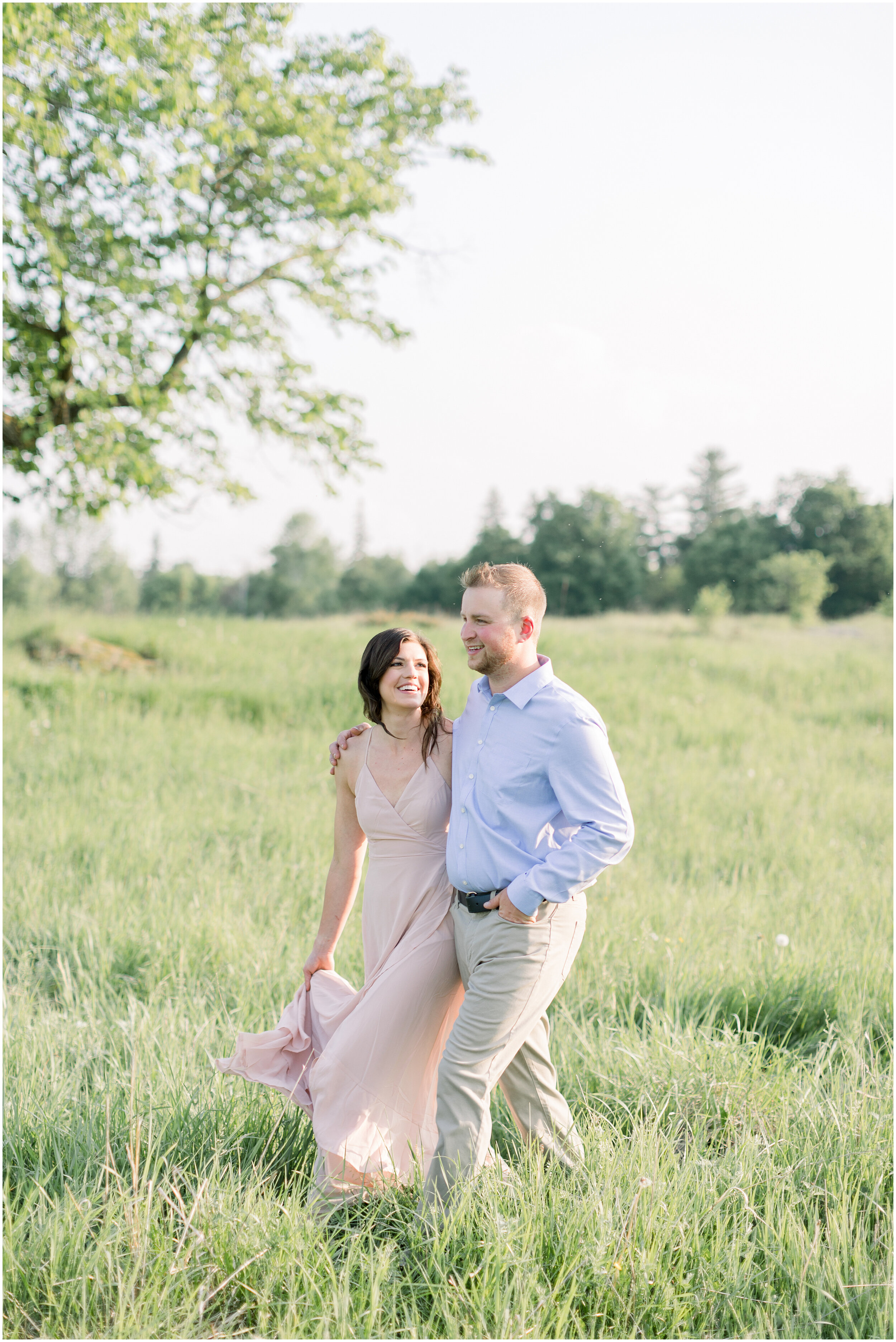 ottawa_wedding_photographer_ottawa_field_engagement_session-7.jpg