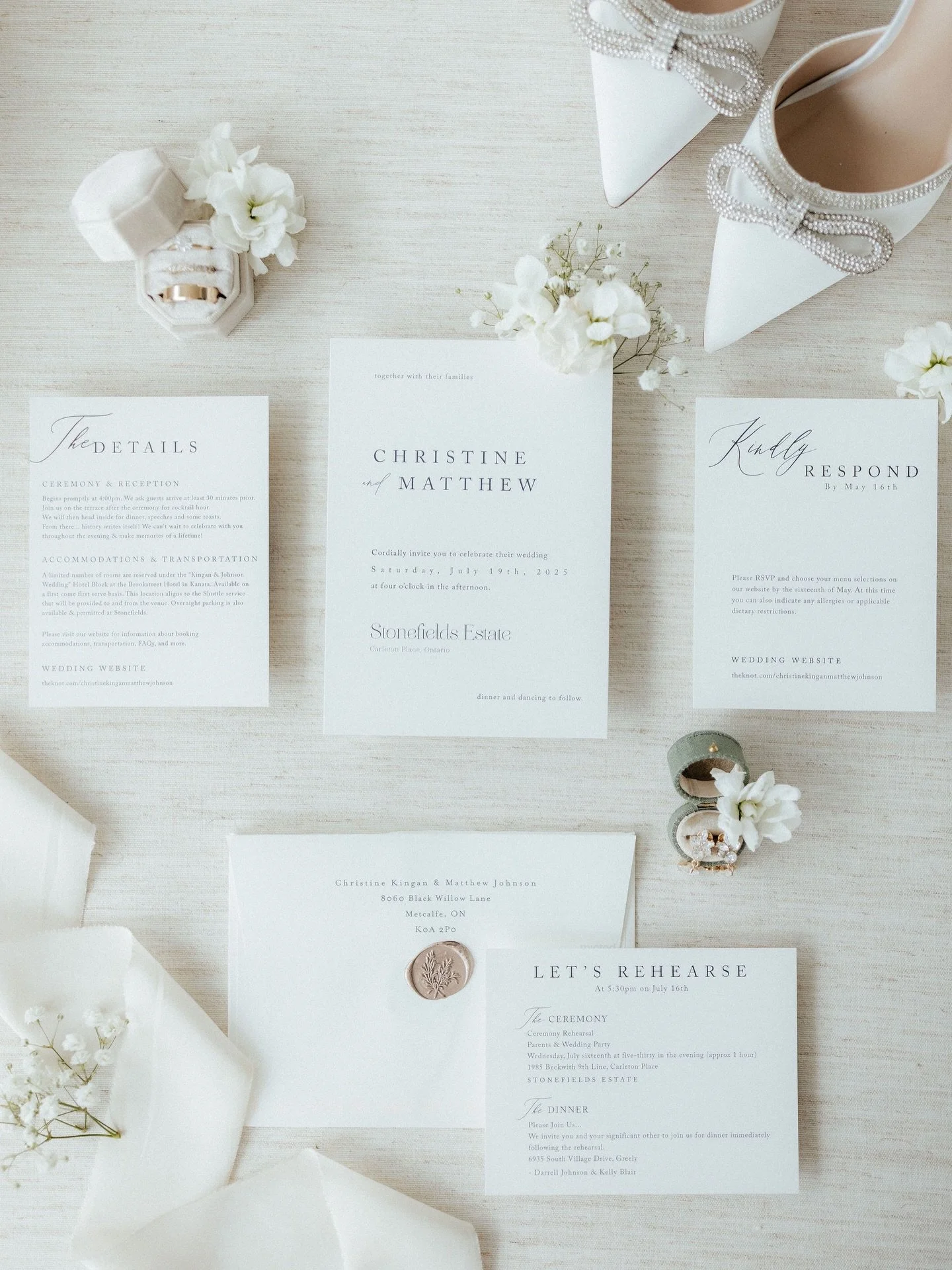 I&rsquo;m starting to plan + design OUR wedding invites for our wedding next year&hellip;. thankfully my computer is filled with the NICEST inspo photos!! Shoutout to all of my couples for having the best taste! 👏🏼
&bull;
I was pretty set on the bl