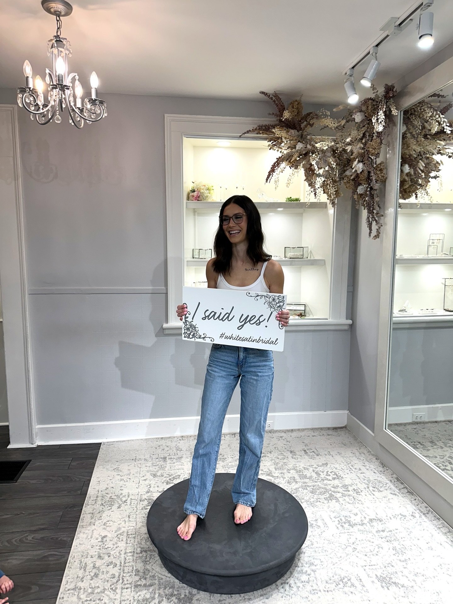 PSA I said yes to the dress! 🥹🤍 I had the absolute best experience dress shopping in Ottawa. I feel like I went to every shop and honestly wish I could&rsquo;ve picked a dress from each one!!!
&bull;
Every store provided me with the best experience