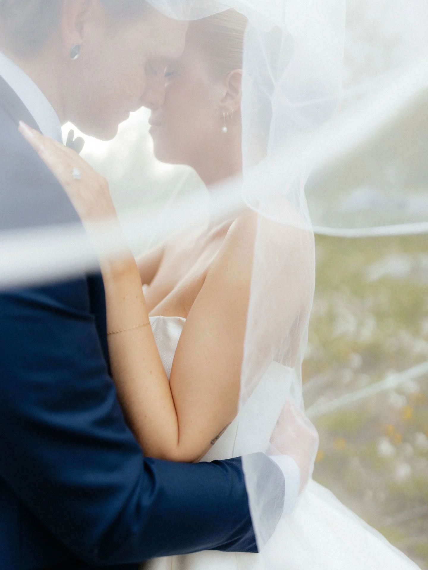 The most mystical, magical veil photos from A+R&rsquo;s Kingston wedding in May 🤍✨
&bull;