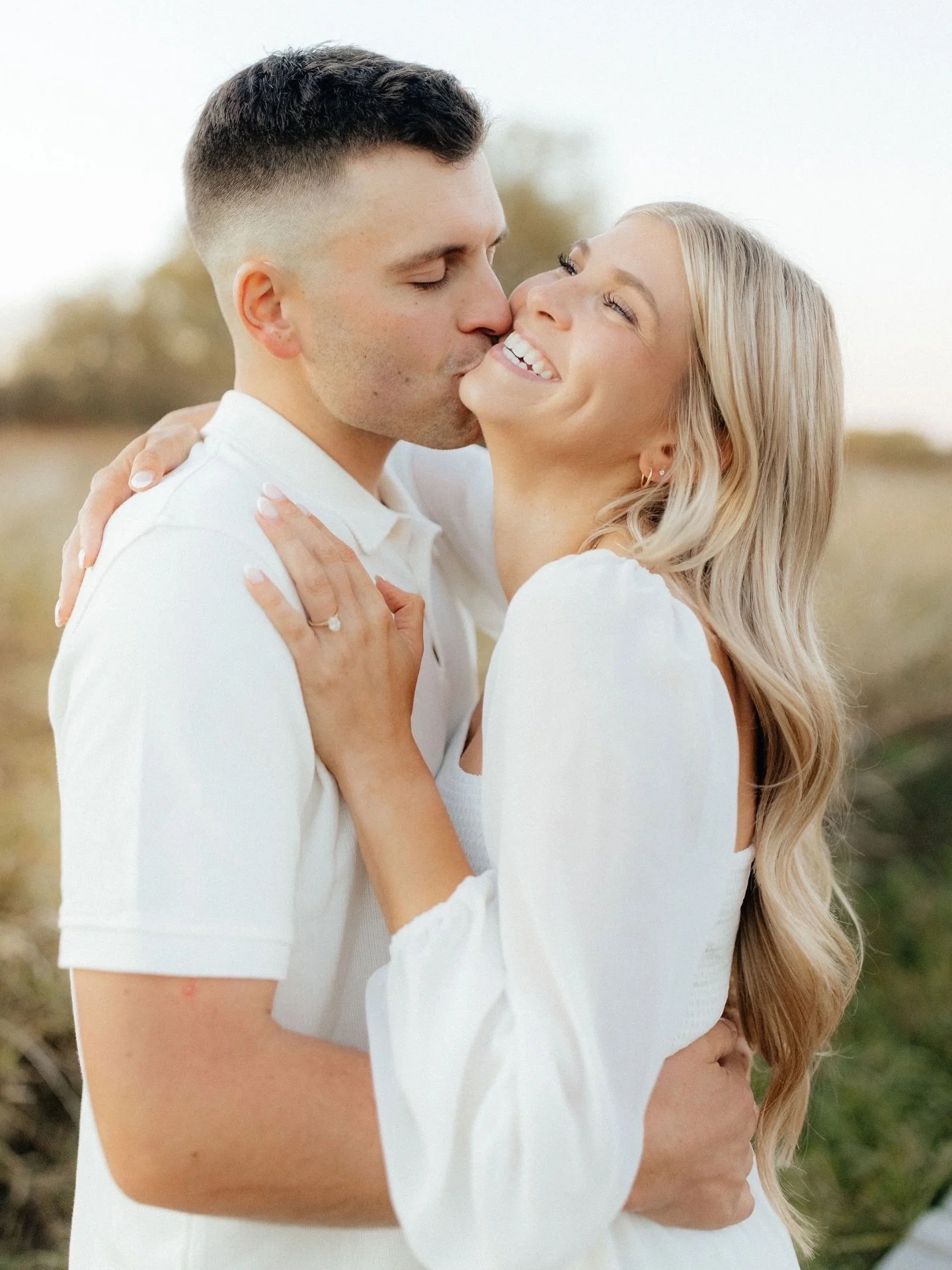 Idk about you but I&rsquo;m already craving evenings like these 😭 a small snippet of a early October sunset with S+L💛