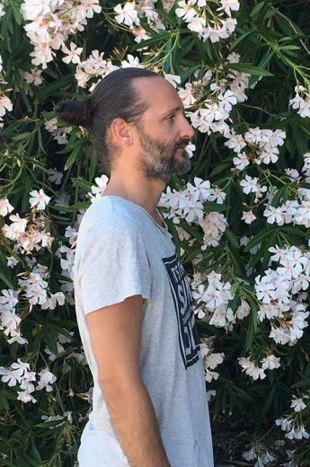 portrait-345x520.jpg