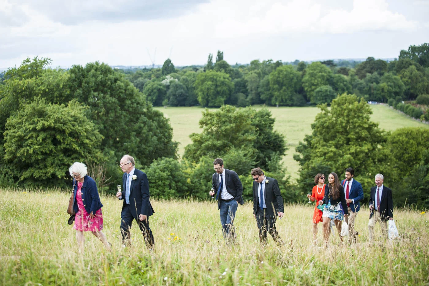 WEDDING-GUESTS-WALK-RICHMOND.jpg