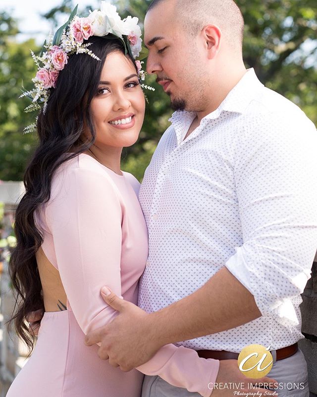 The look of happiness!

Congratulations on finding that special someone @margaritalynnn! May @luismexican bring you much happiness in your future together!

#couple #engagement #shesaidyes #love #purelove #romance #engagementring #engagementphotos #b
