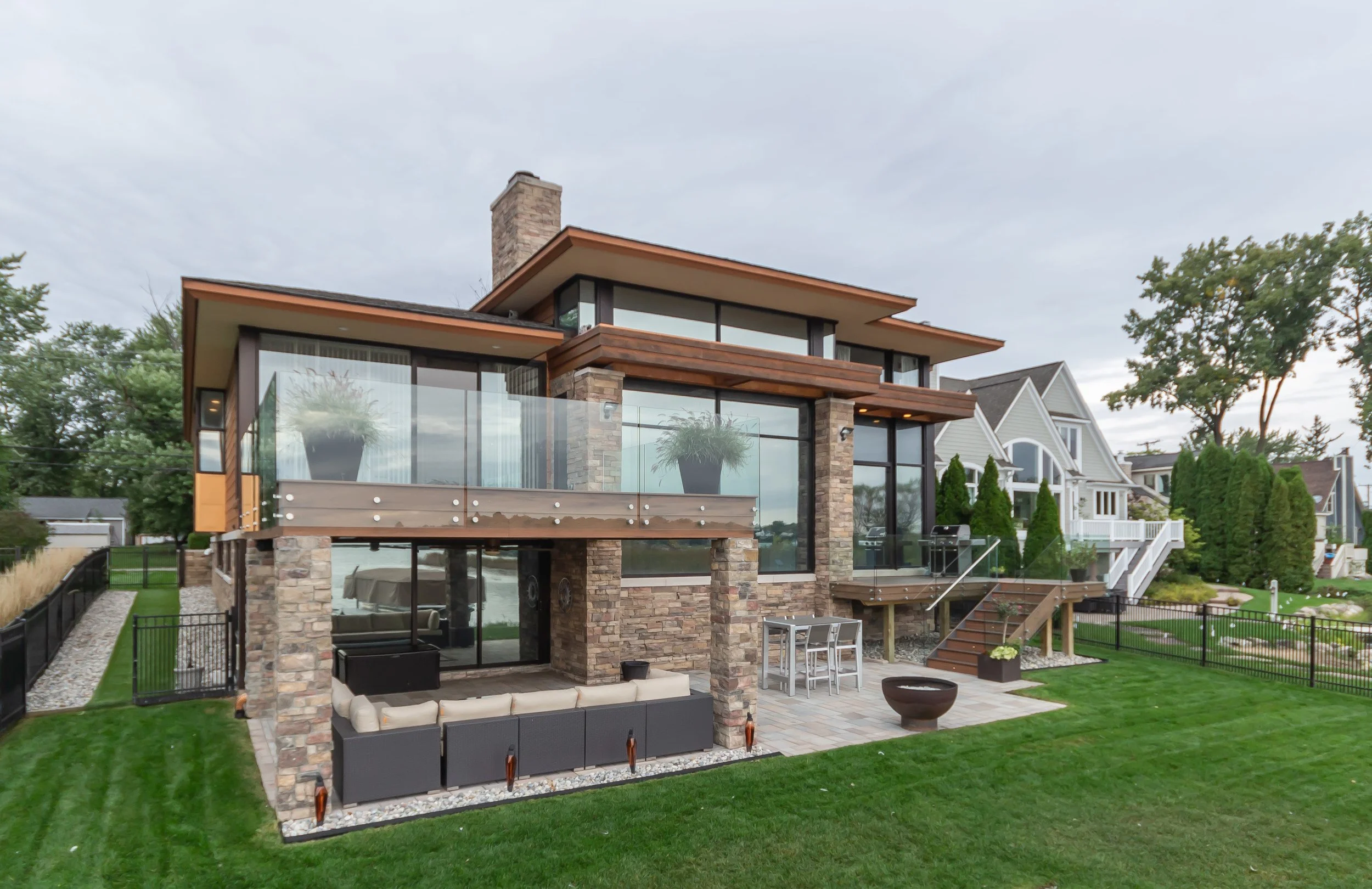 Gorgeous Michigan Outdoor Living Spaces — VENTURES