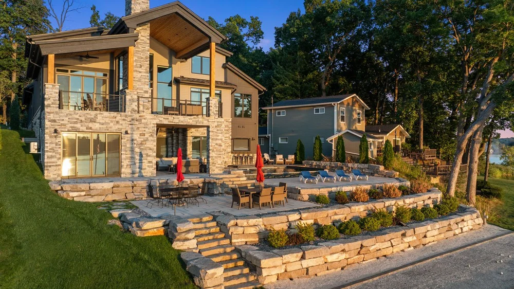 Multi-level lakeside terrace 