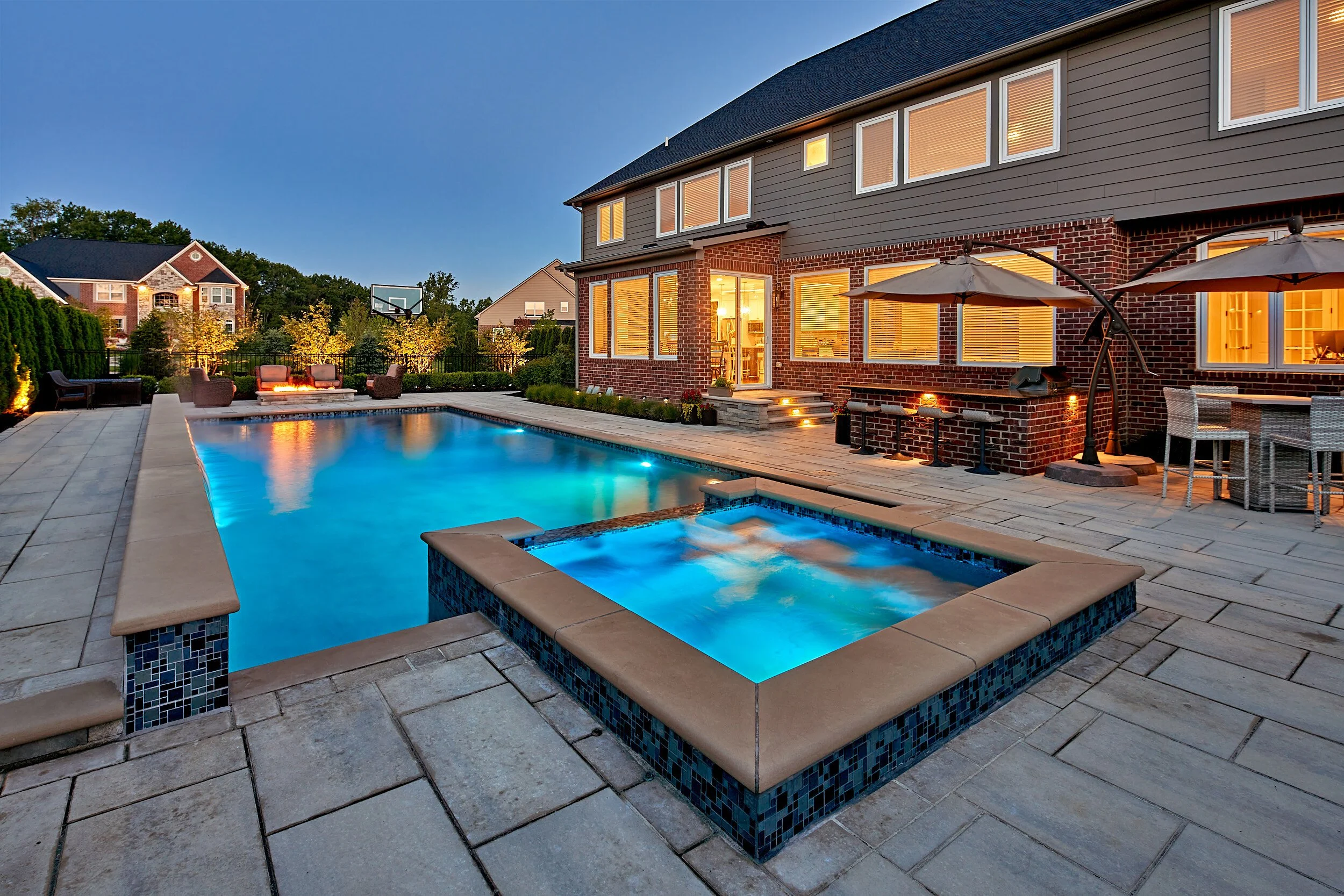 Plymouth's Best Custom Pool and Spa Company — VENTURES
