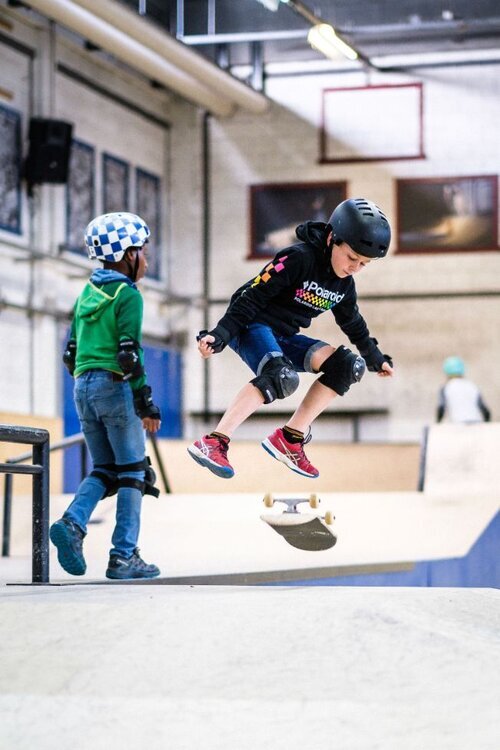 Skateboardles-Skate-Days-kickflip-oefenen.jpg