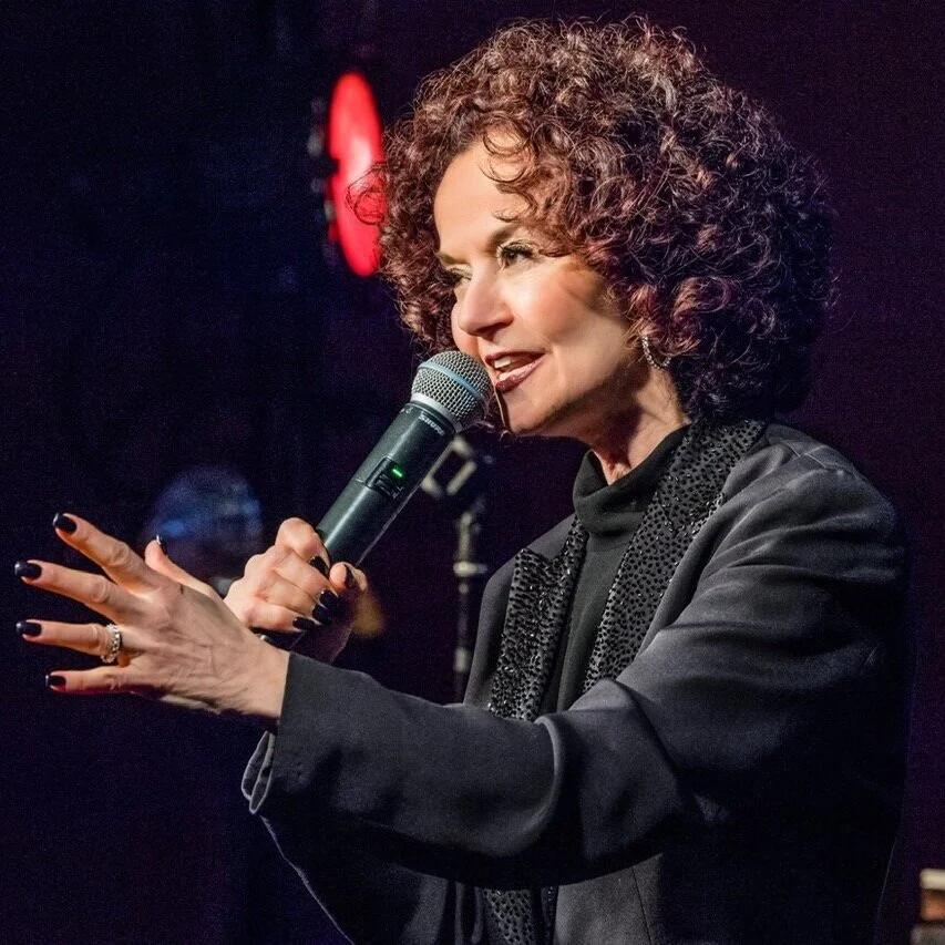 Jan+Rose+Chicago+Magic+Lounge+2017.jpg