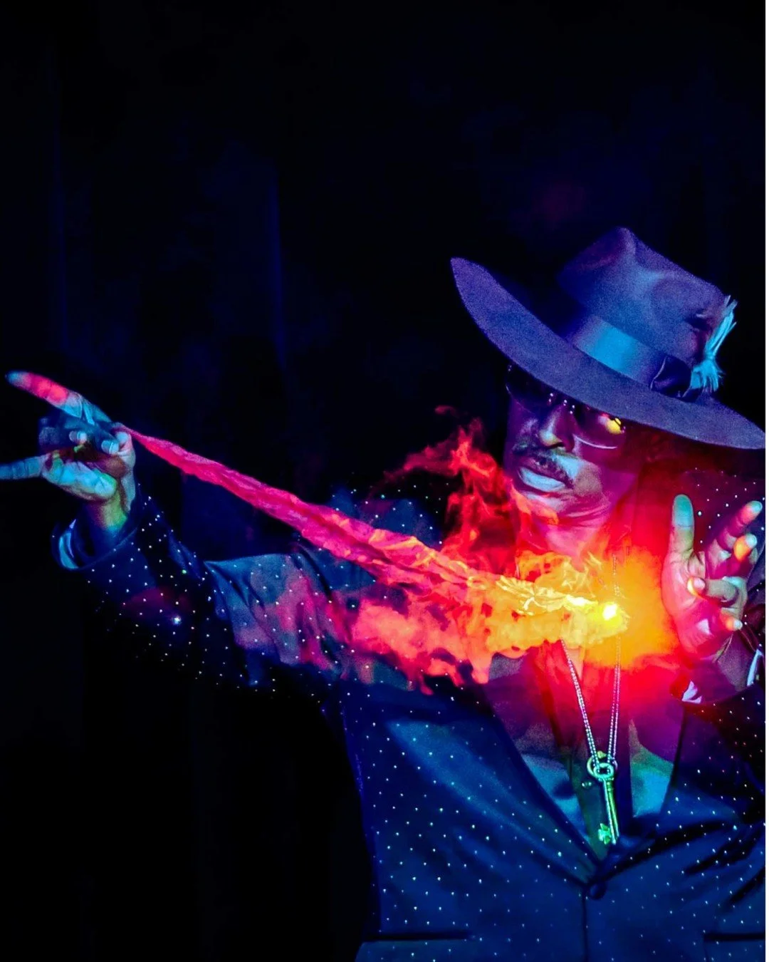 @magicofthespellbinder lights up the stage with fire, energy, and artistry in &ldquo;Diary of a Black Illusionist.&rdquo; Don&rsquo;t miss your chance to see him before his final bow.

Snag your seats with the link in bio.

📸: @selfoto

#chicagomagi