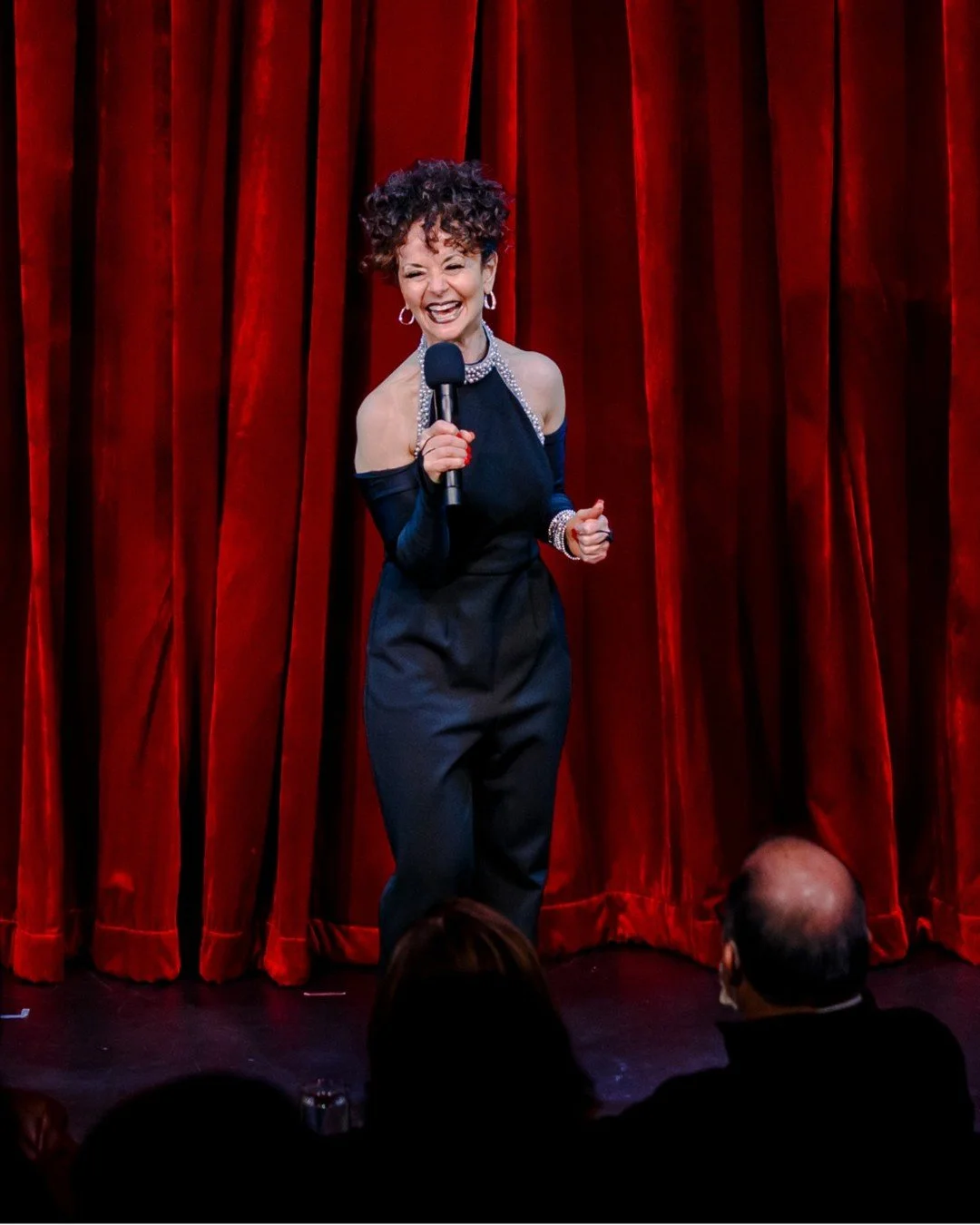 We honor the remarkable women who shape our world with creativity, strength, and magic today and always. Cheers to the voices that inspire and empower us all. Happy International Women&rsquo;s Day!

📸: @selfoto

#chicagomagiclounge #magicshow #thing