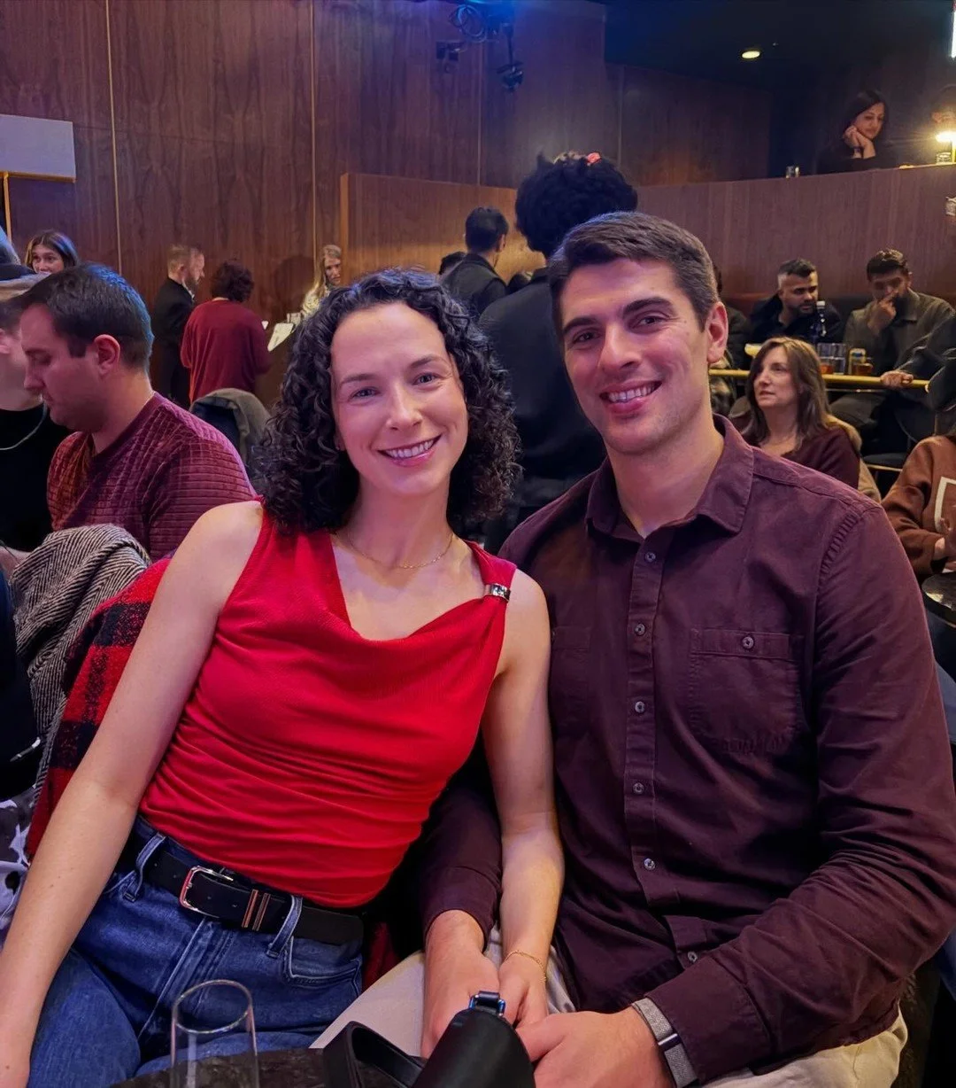 Date night made memorable. Magic has a way of bringing people closer and turning an evening together into something unforgettable.

Plan your night out with the link in our bio.

📸: @annammunz

#chicagomagiclounge #magicshow #thingstodoinchicago #da