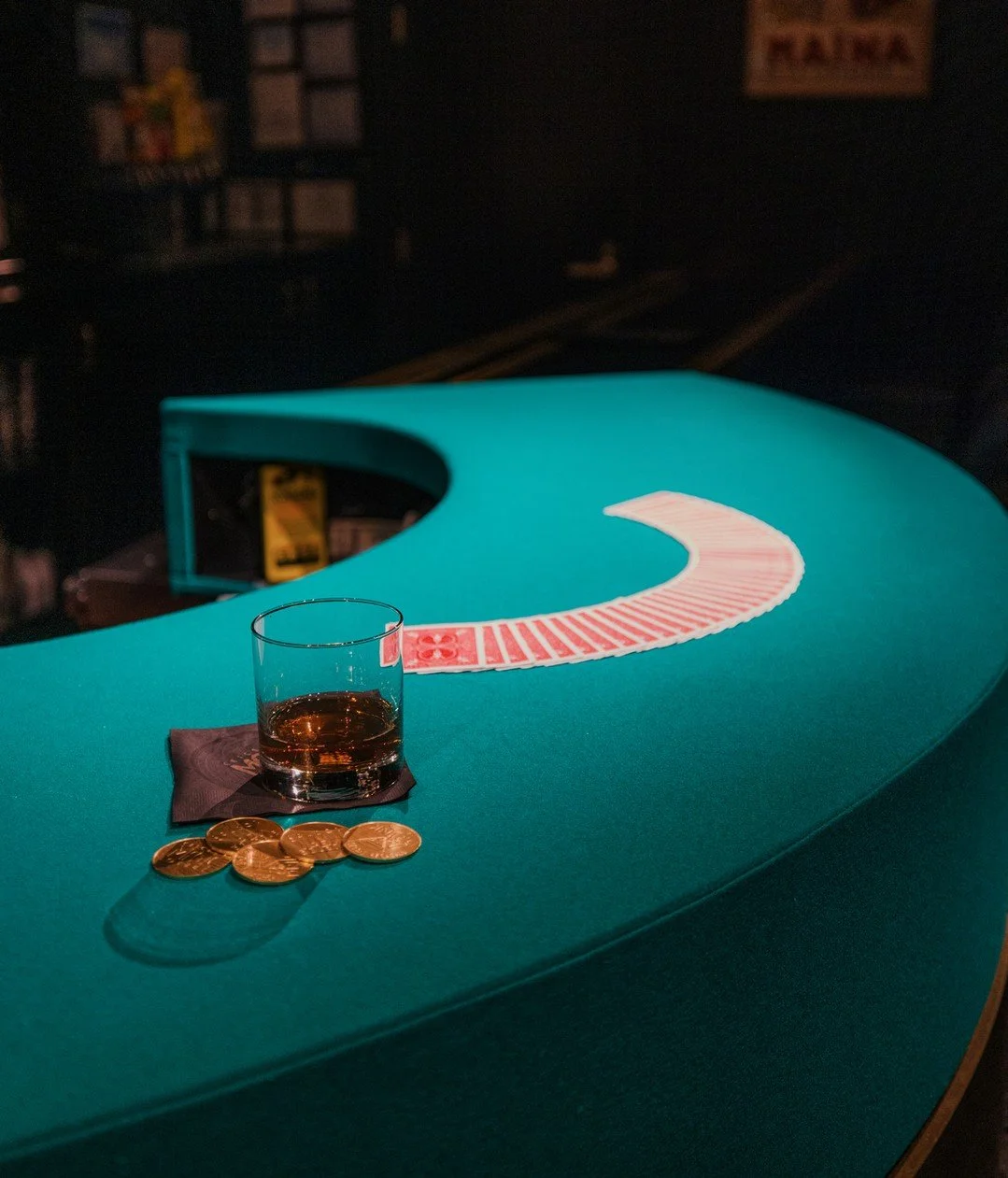 What's at the end of a card rainbow? A liquid pot of gold. Happy St. Patrick's Day from the Chicago Magic Lounge!

#chicagomagiclounge #magicshow #thingstodochicago #stpatricksday #stpatricksdaychicago