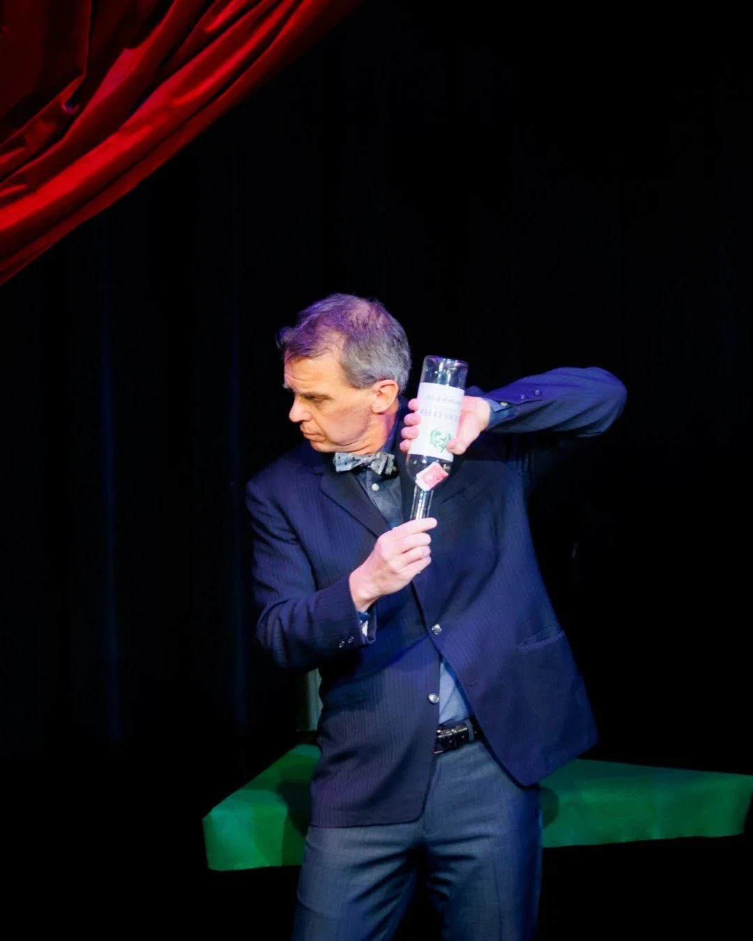 Some messages are tricky. This one is clear. Our Sunday matinee begins at 4 pm, offering a magical finale to your weekend with time to spare before Monday arrives.

🪄: @mastersonmagic
📸: @selfoto

#chicagomagiclounge #magicshow #thingstodochicago #