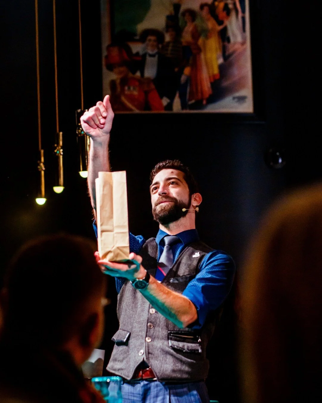 What&rsquo;s in the bag? Sometimes the magic lives in the question itself. Curiosity sets the stage, mystery keeps you leaning in, and the reveal is only the beginning. Experience it all at The Performance Bar.

🪄: @7ofdeven
📸: @selfoto

#chicagoma