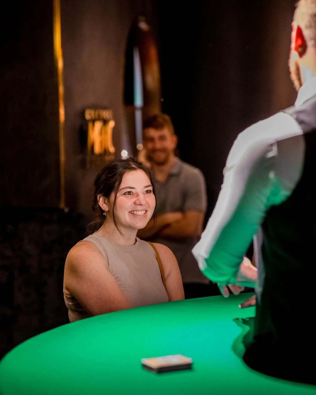 Take a seat at The Performance Bar, and the wonder will follow. Just be prepared to lend a hand (or maybe a finger).

🪄: @7ofdeven
📸: @trainmanphotography

#chicagomagiclounge #barmagic #thingstodochicago #speakeasybar #explorechicago