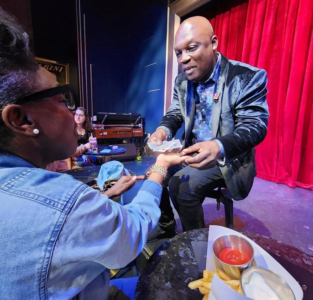 Moments like this are always worth sharing. Be sure to tag us in your favorite magical memories for a chance to be featured on our page.

🪄: Benjamin @barnesmagic
📸: @justmrwendell

#chicagomagiclounge #magicshow #thingstodochicago #magicshows #imm