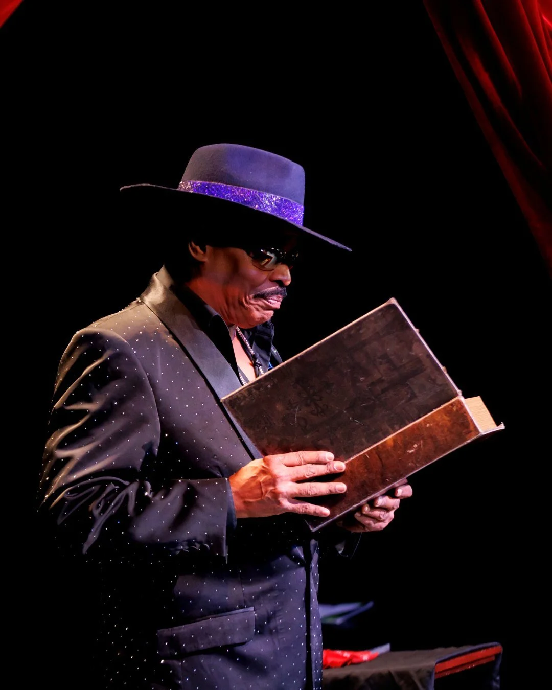 Some stories are told. Others are brought to life. Tonight for our One Night Only series, Walter King Jr., &ldquo;The Spellbinder,&rdquo; takes the spotlight with his singular fusion of illusion, hip-hop, dance, and theatrical storytelling.

📸: @sel