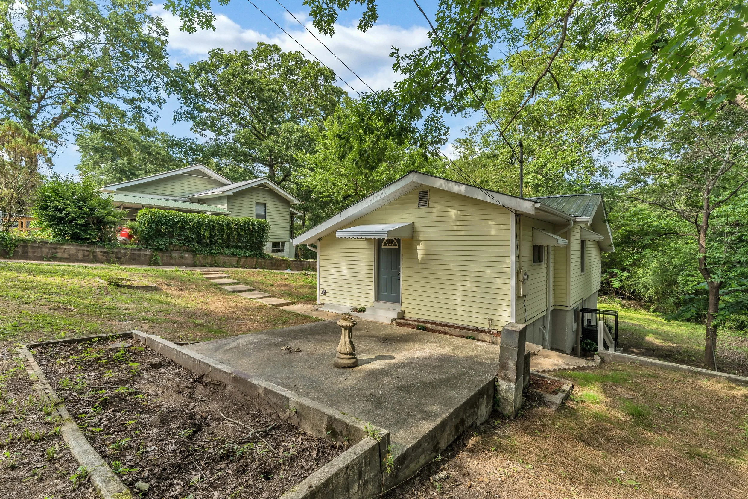 211 Lakeshore Cir Adamsville (after) 03.JPG
