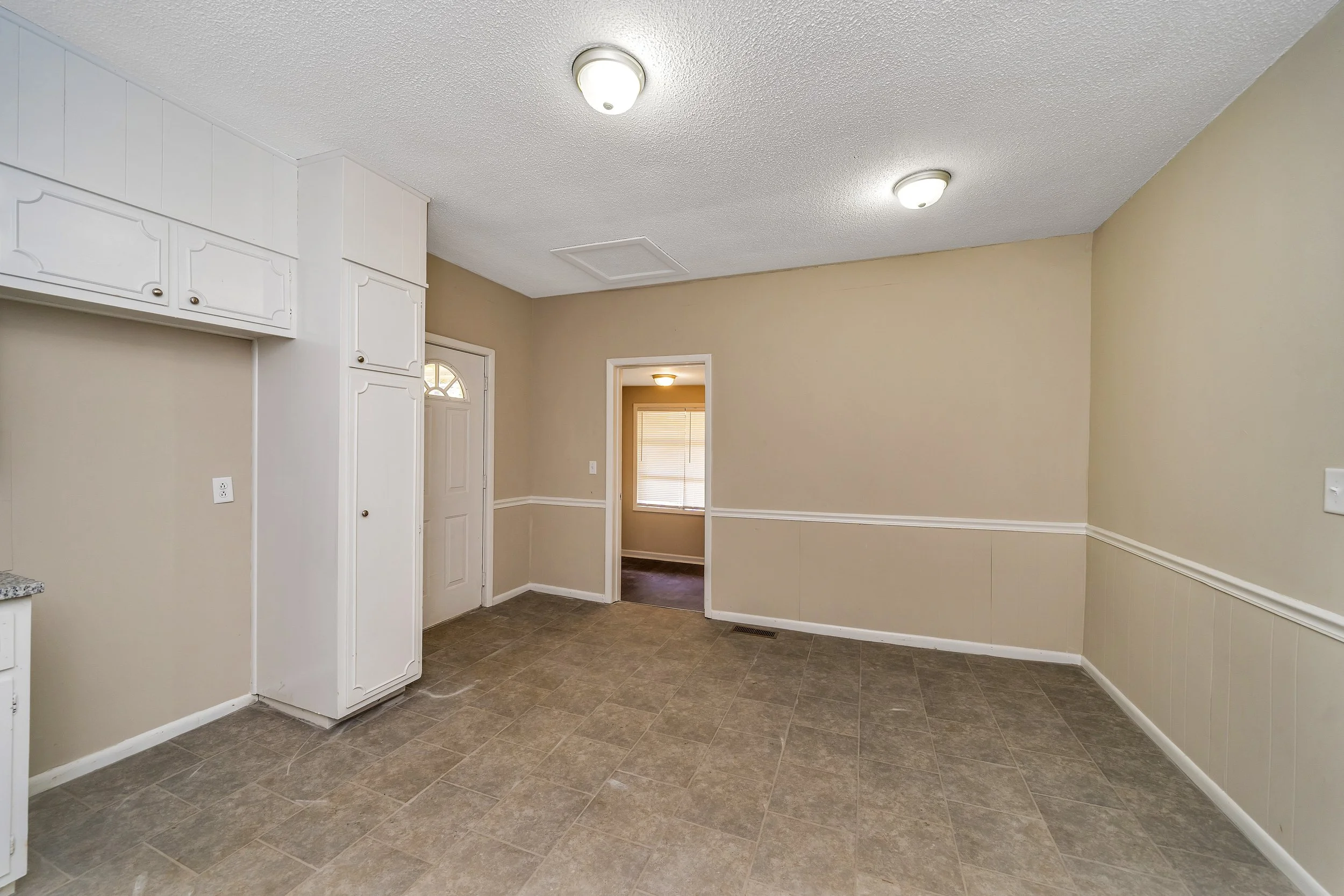 211 Lakeshore Cir Adamsville (after) 15.JPG