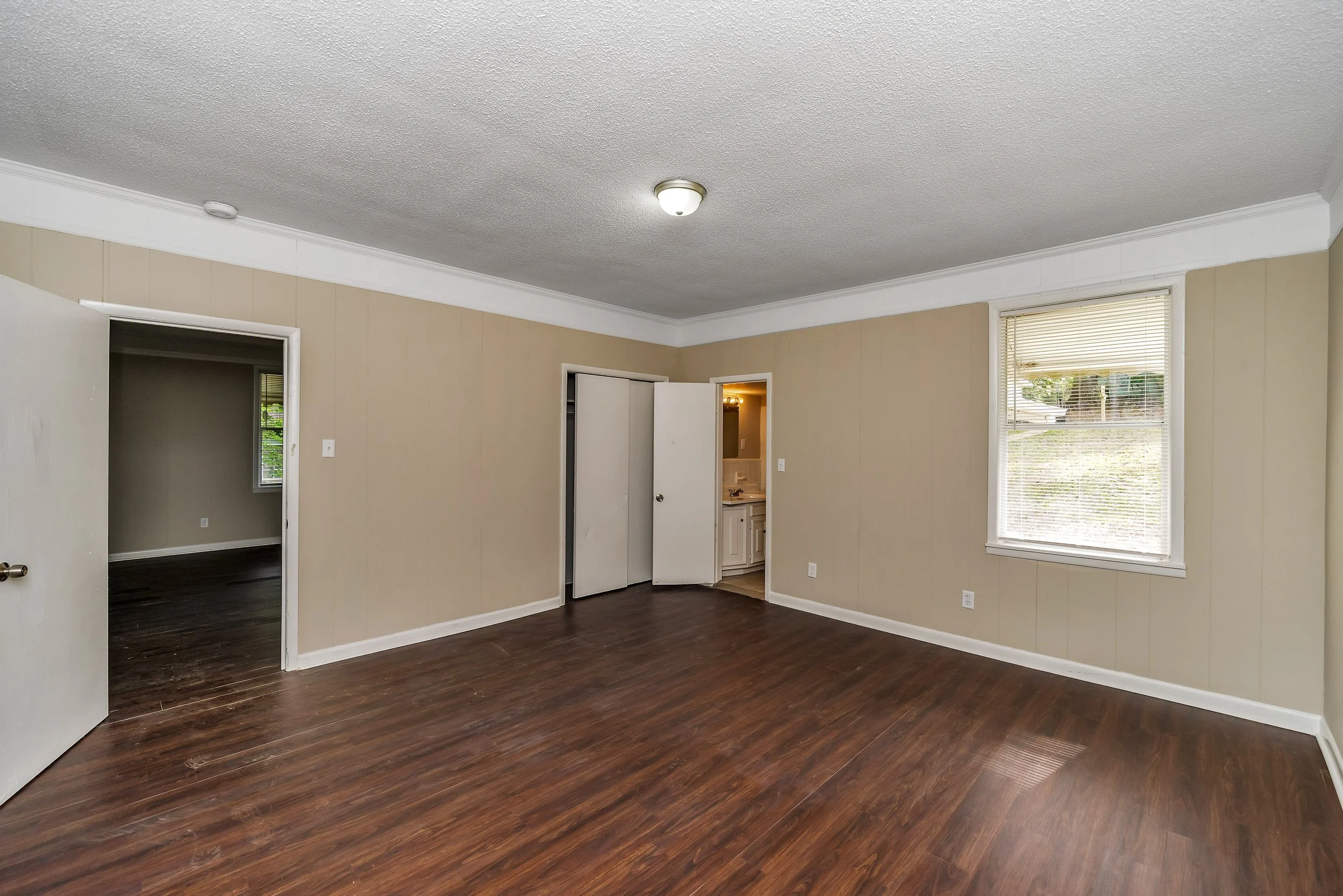211 Lakeshore Cir Adamsville (after) 20.JPG