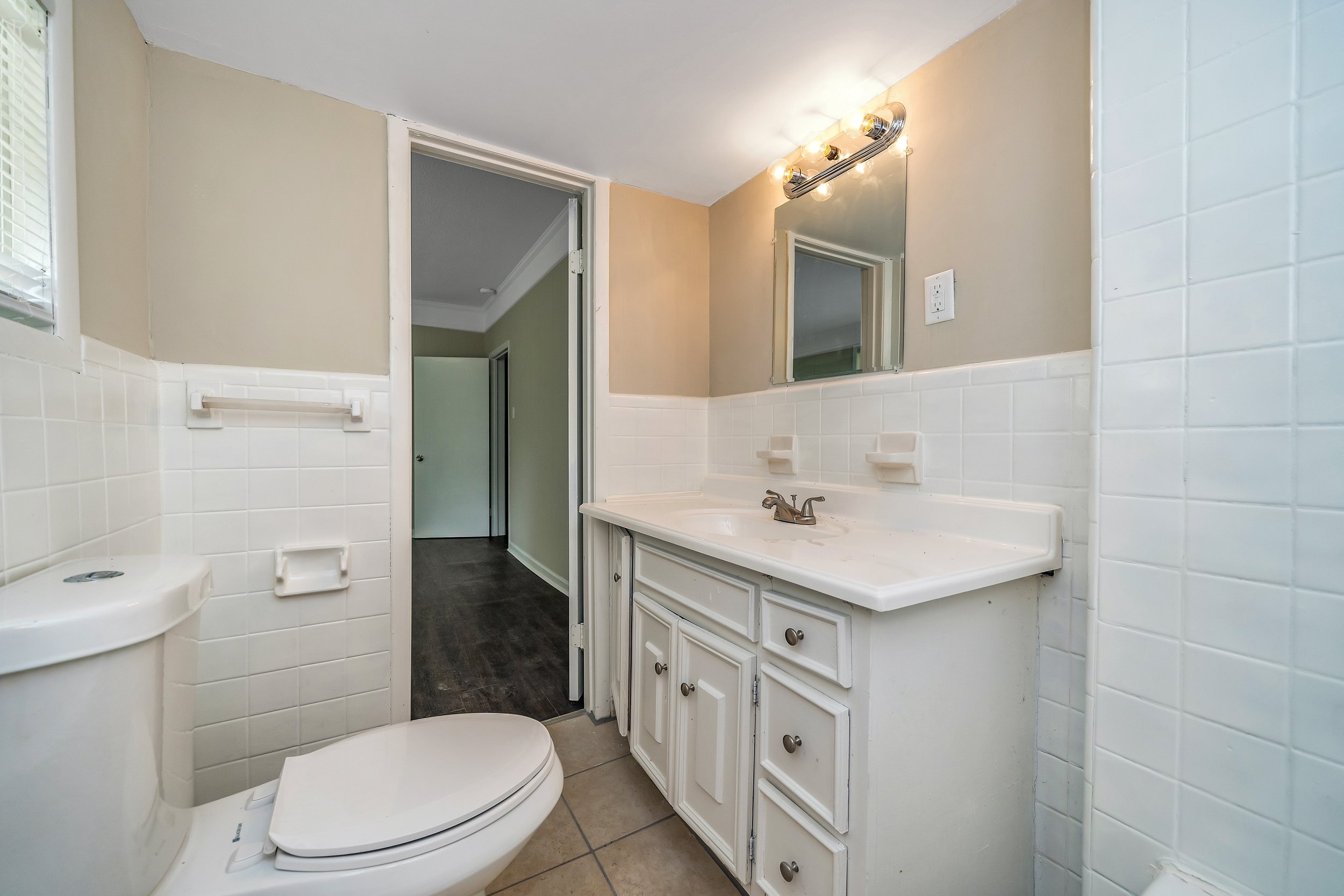 211 Lakeshore Cir Adamsville (after) 23.JPG