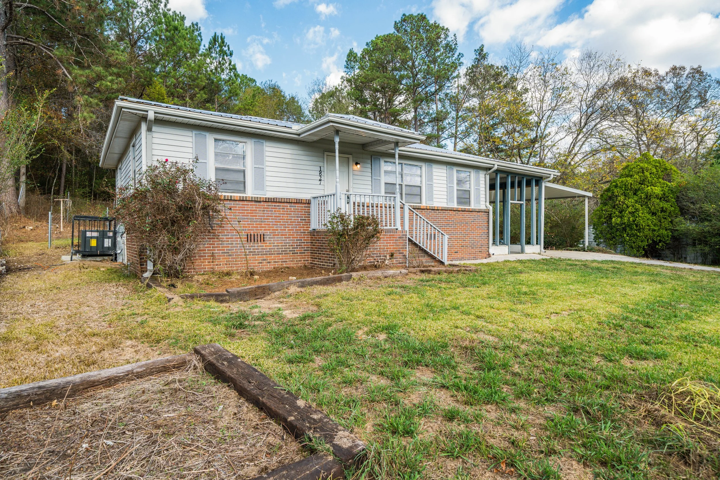 1827 Brookside Coalburg Rd (after) 02.jpg
