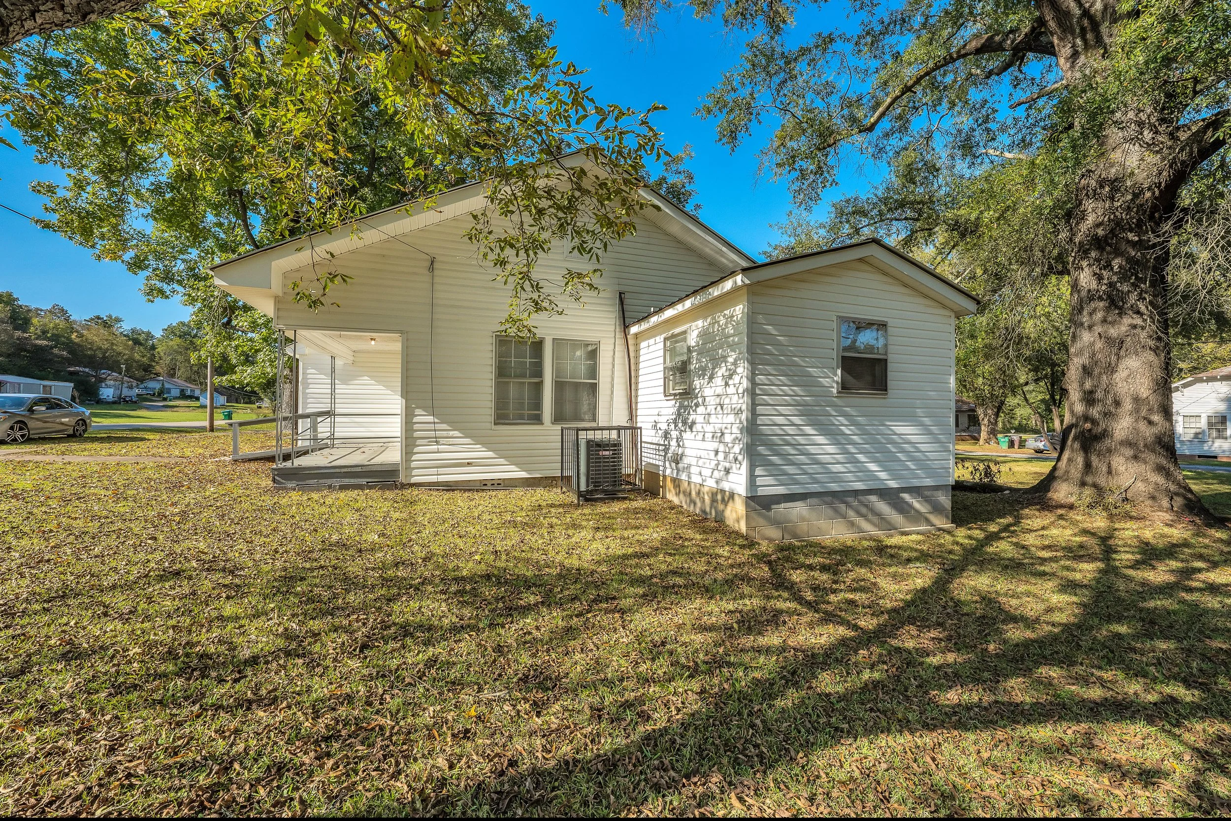 959 Main St Sycamore (after) 03.JPG