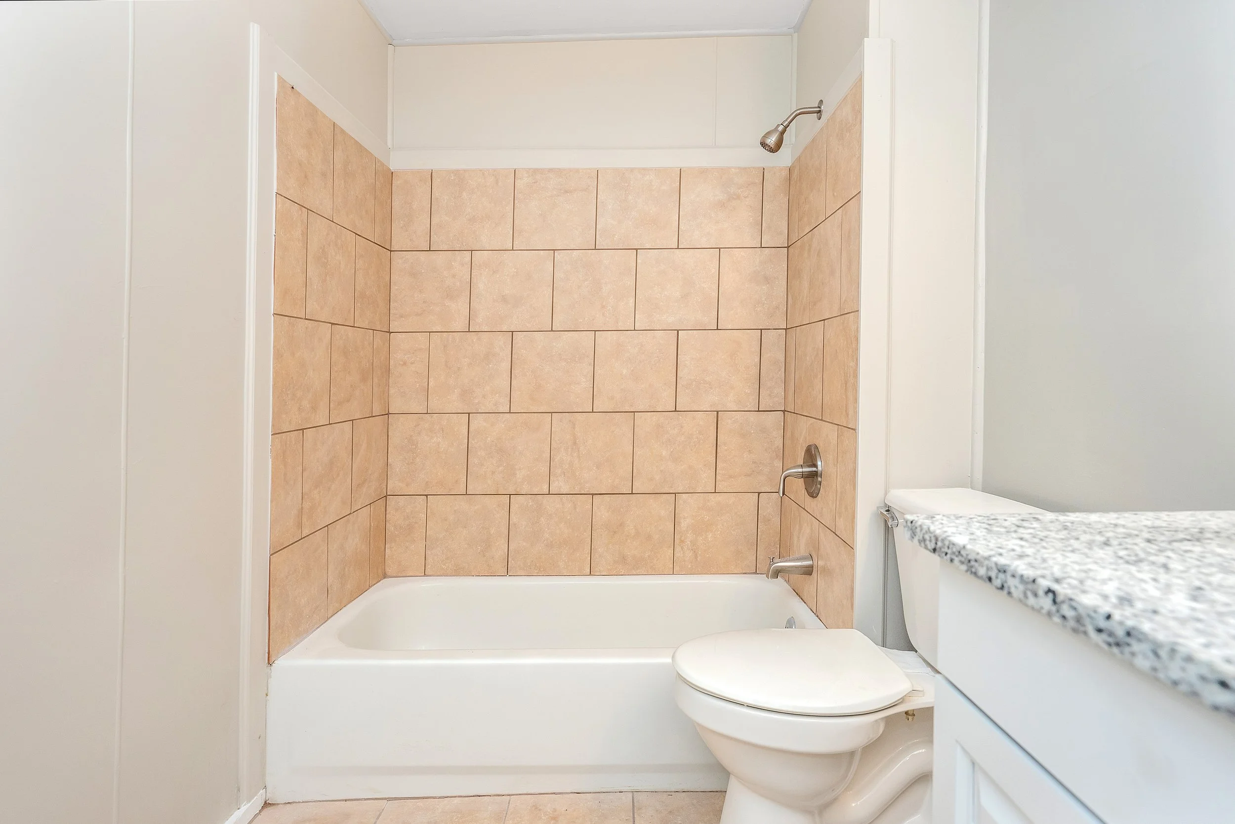 959 Main St Sycamore (after) 25.JPG