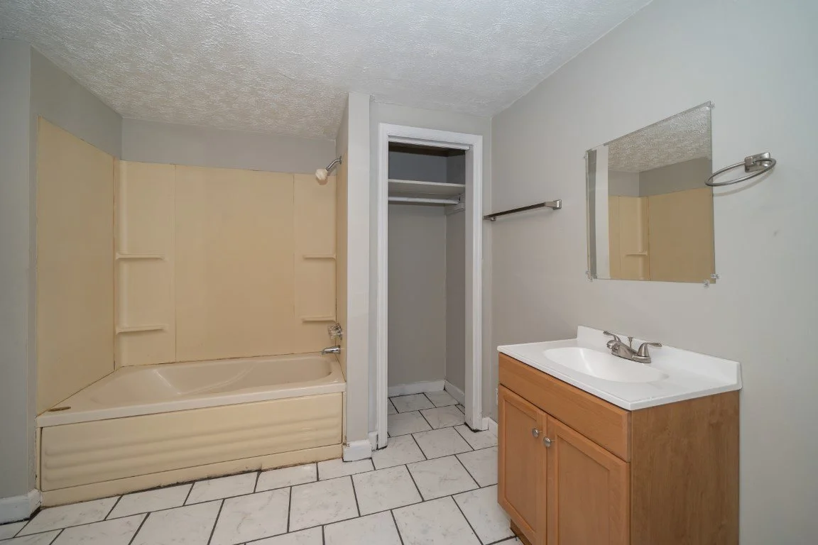 202 Oak St Athens (after) 23 (Medium).jpg