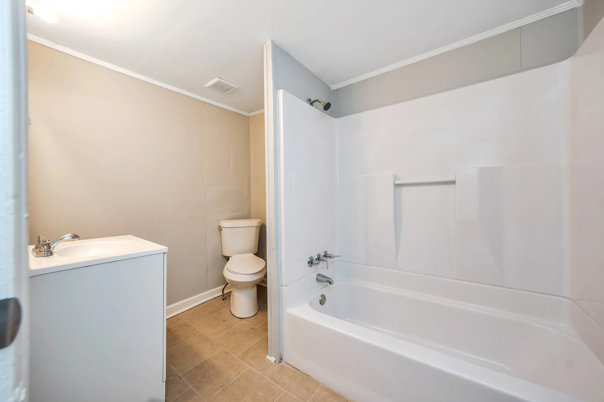 225 Main St Graysville (after)  26.JPG