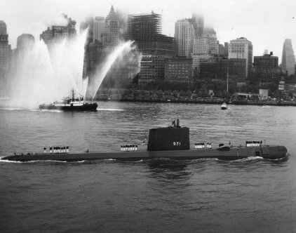 USS Nautilus SSN-571 enters New York harbour on August 25 1958 after her voyage under the North Pole Photo Credit