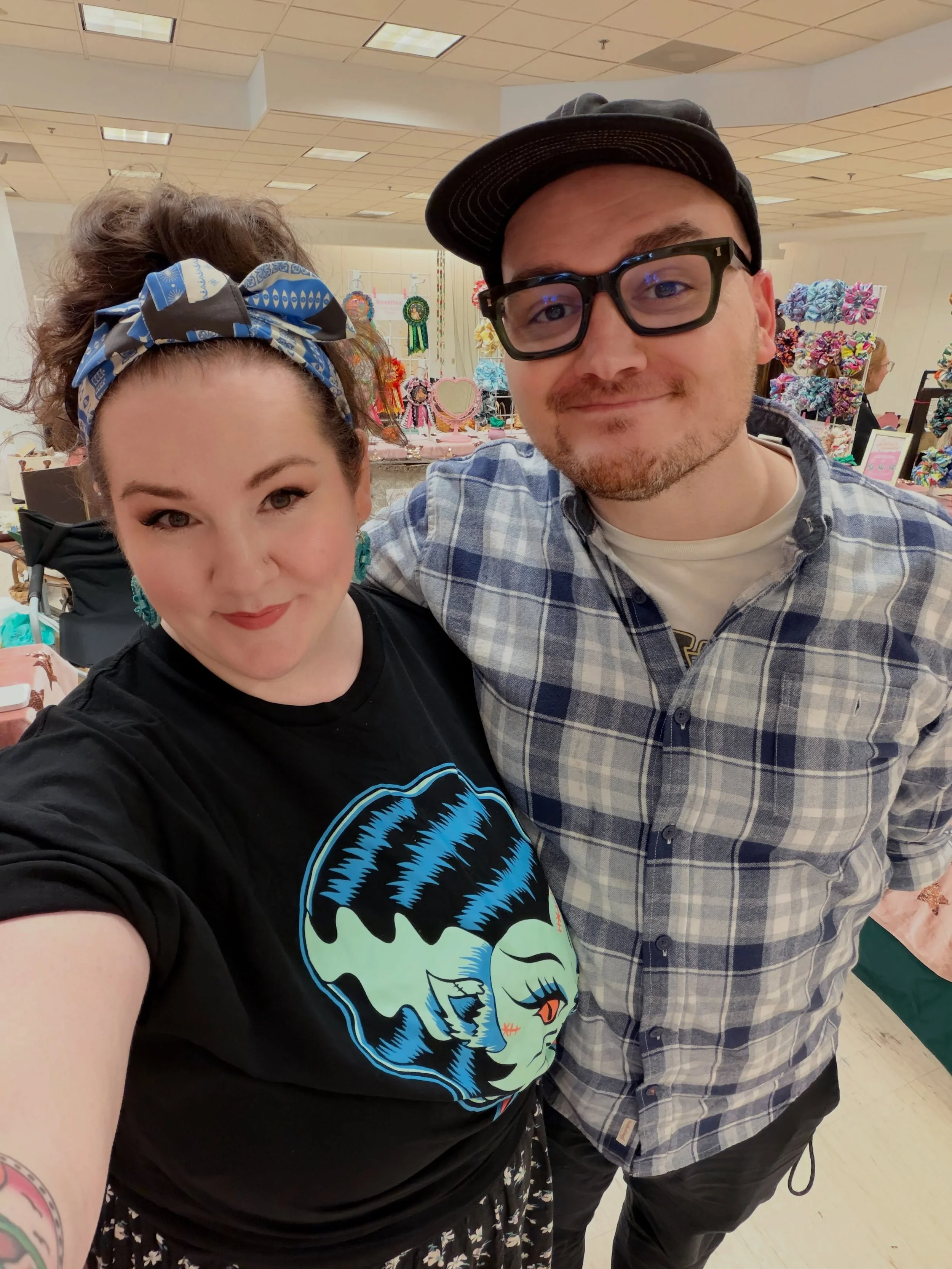 Thank you @vintagerevivalmarketlancaster! Great seeing all (mostly) familiar faces who choose to spend their hard-earned buckaroos with yours truly. I&rsquo;m so so grateful for every single one of y&rsquo;all!!!! 🩵💙🩵
