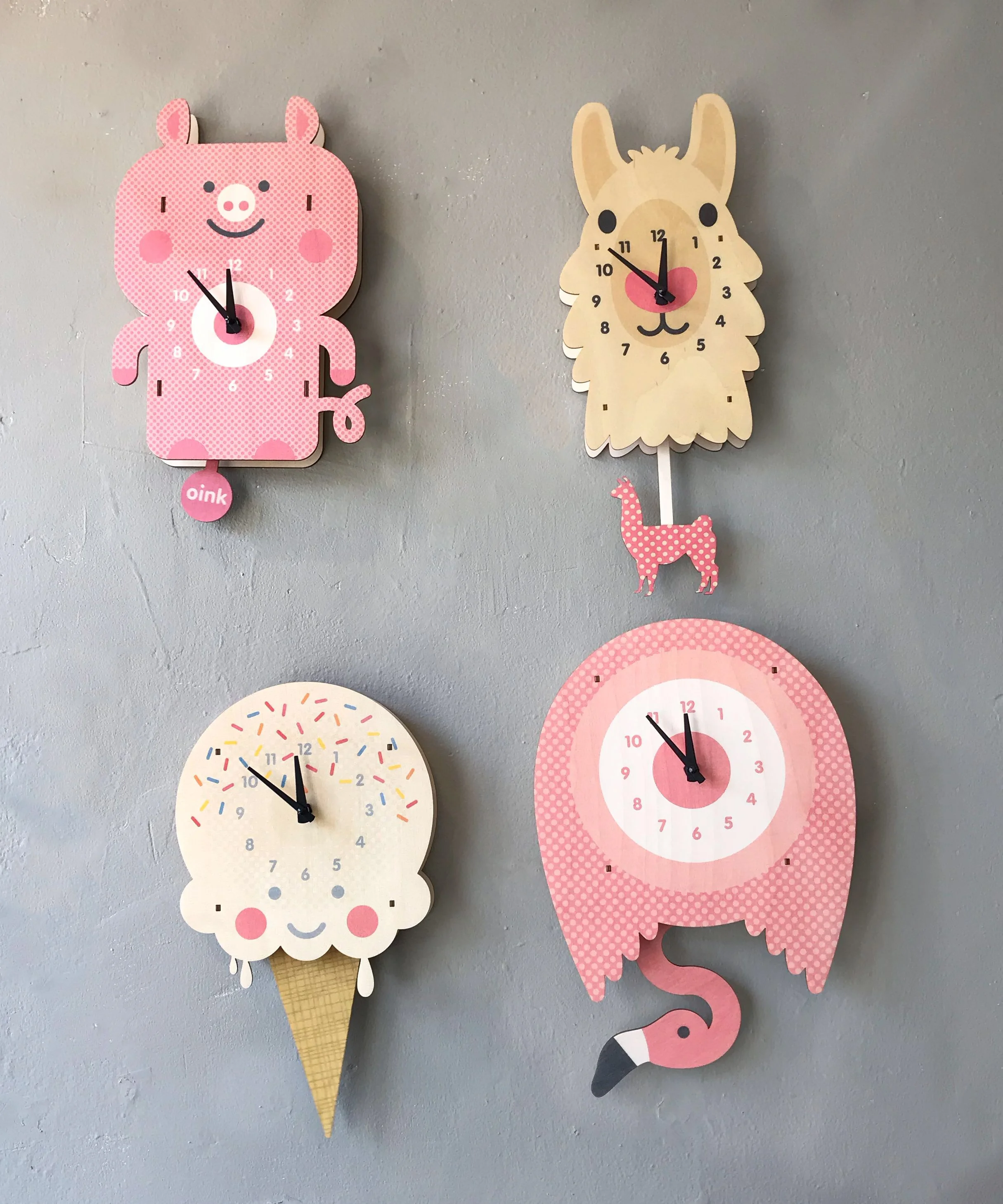 Animal Pendulum Clock Pig, Ice Cream, Llama, Flamingo — Mica 12/v
