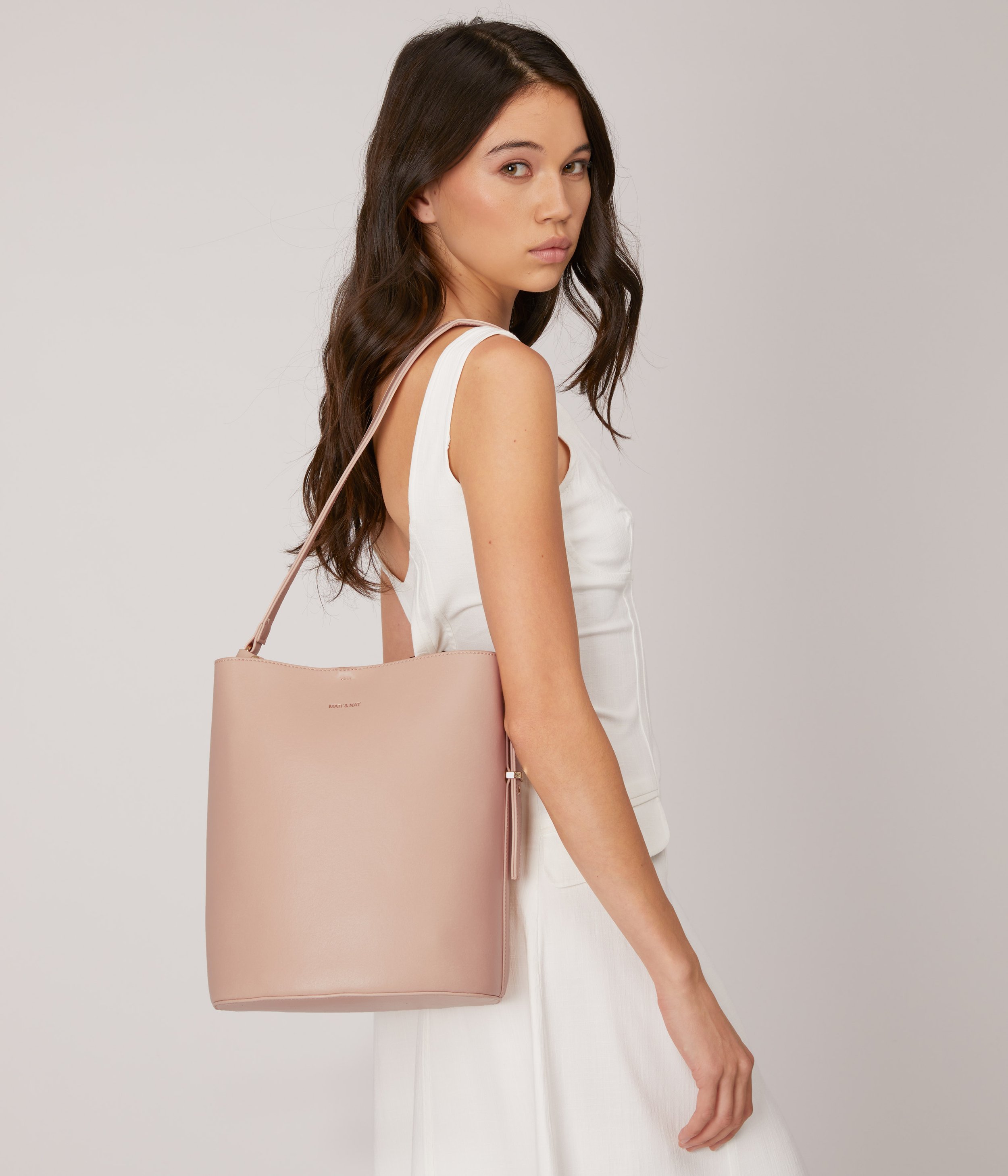 Azur Vintage Bucket Bag, MATT + NAT — Mica 12/v