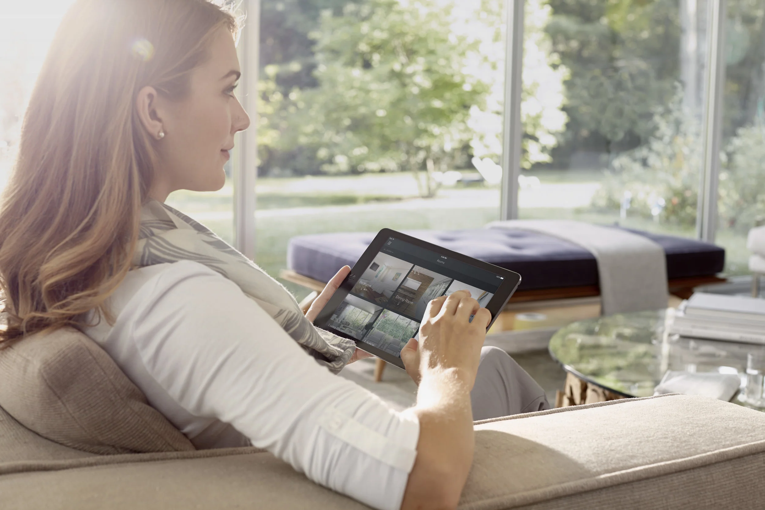 Savant_Woman_iPad.jpg