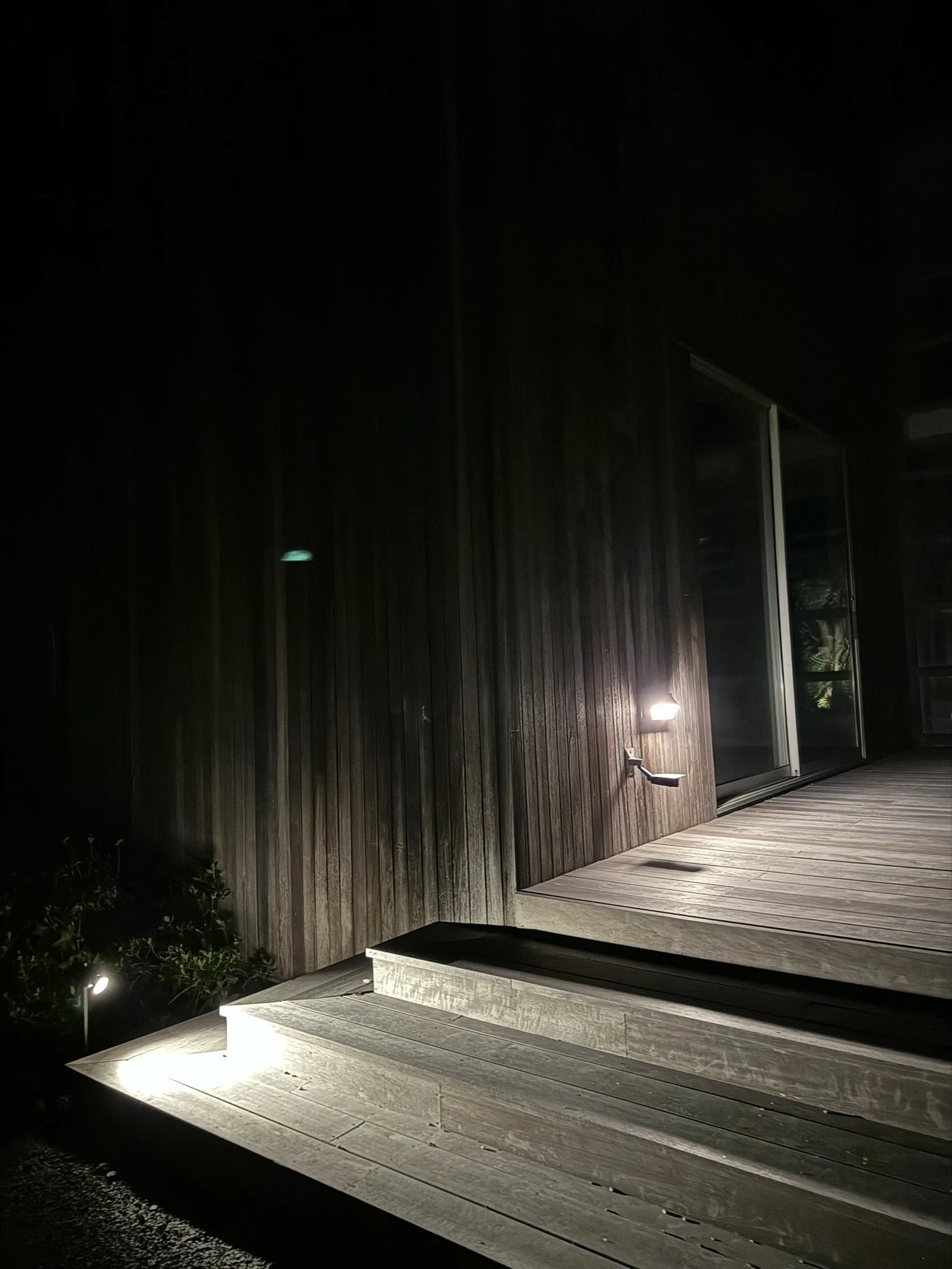 LED Deck Lighting: Transform Your Hamptons Deck After Dusk 