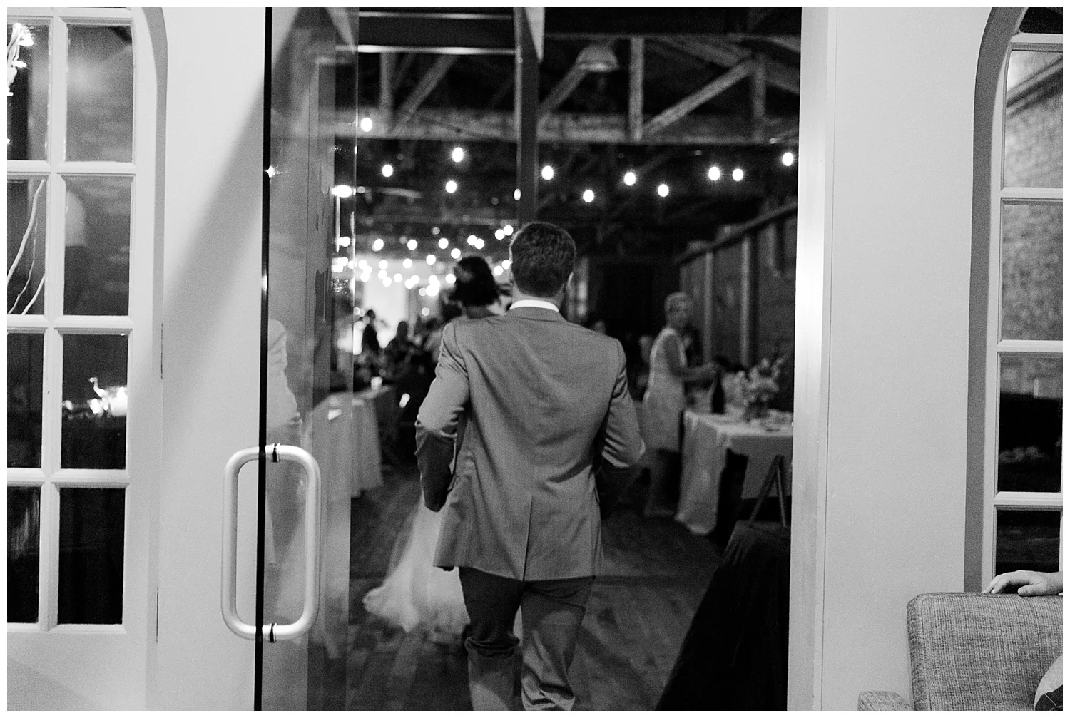 Ok!! Now it is time for the bride and groom to get their groove on! These two jogged to the dance floor!! 