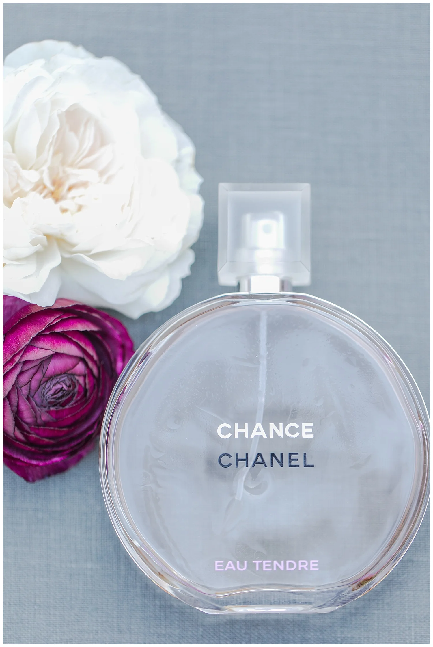 Borrowing this lovely bottle of perfume was Kori’s something borrowed.