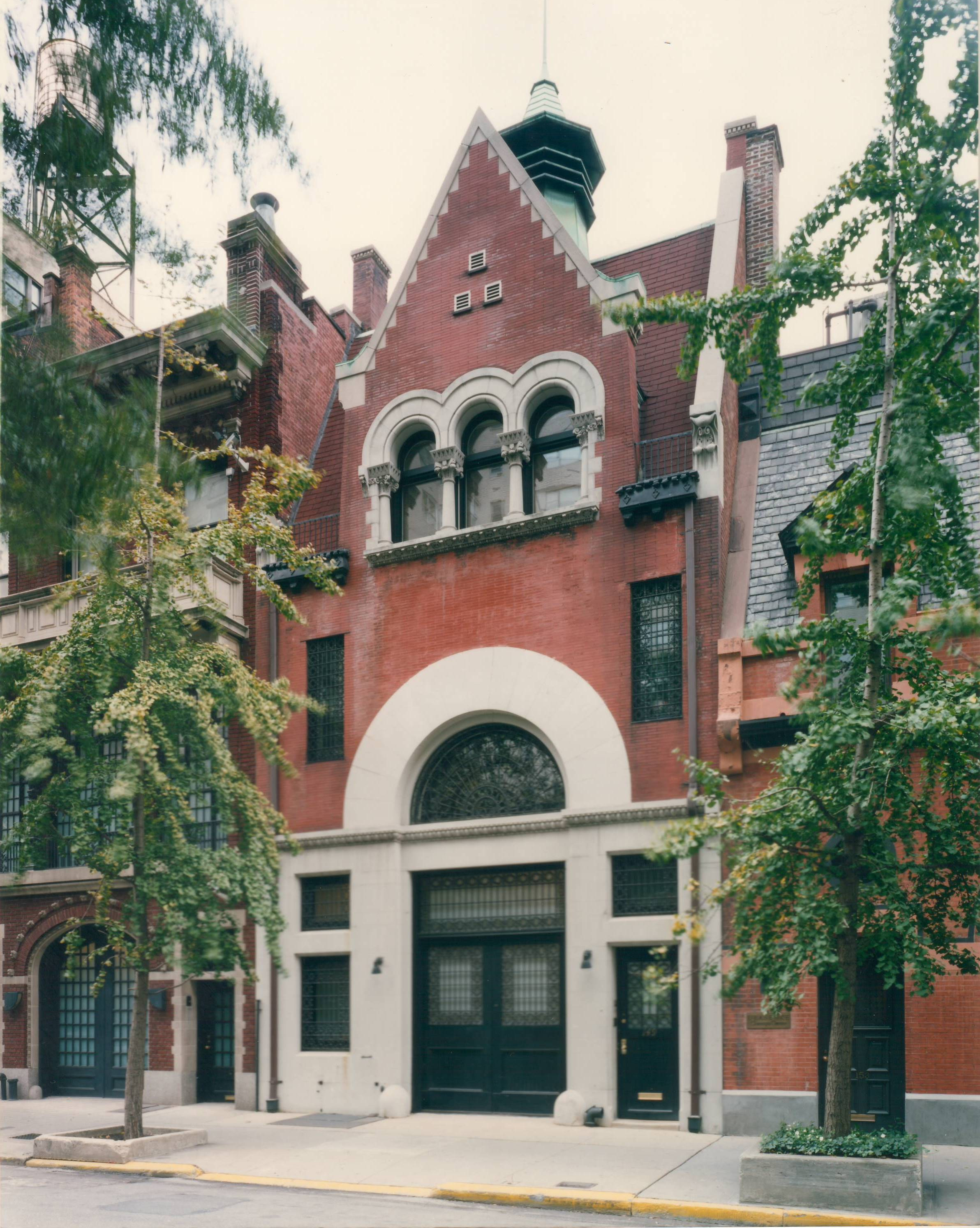 East 69th St. Carriage House, Robert Lipson Architect 