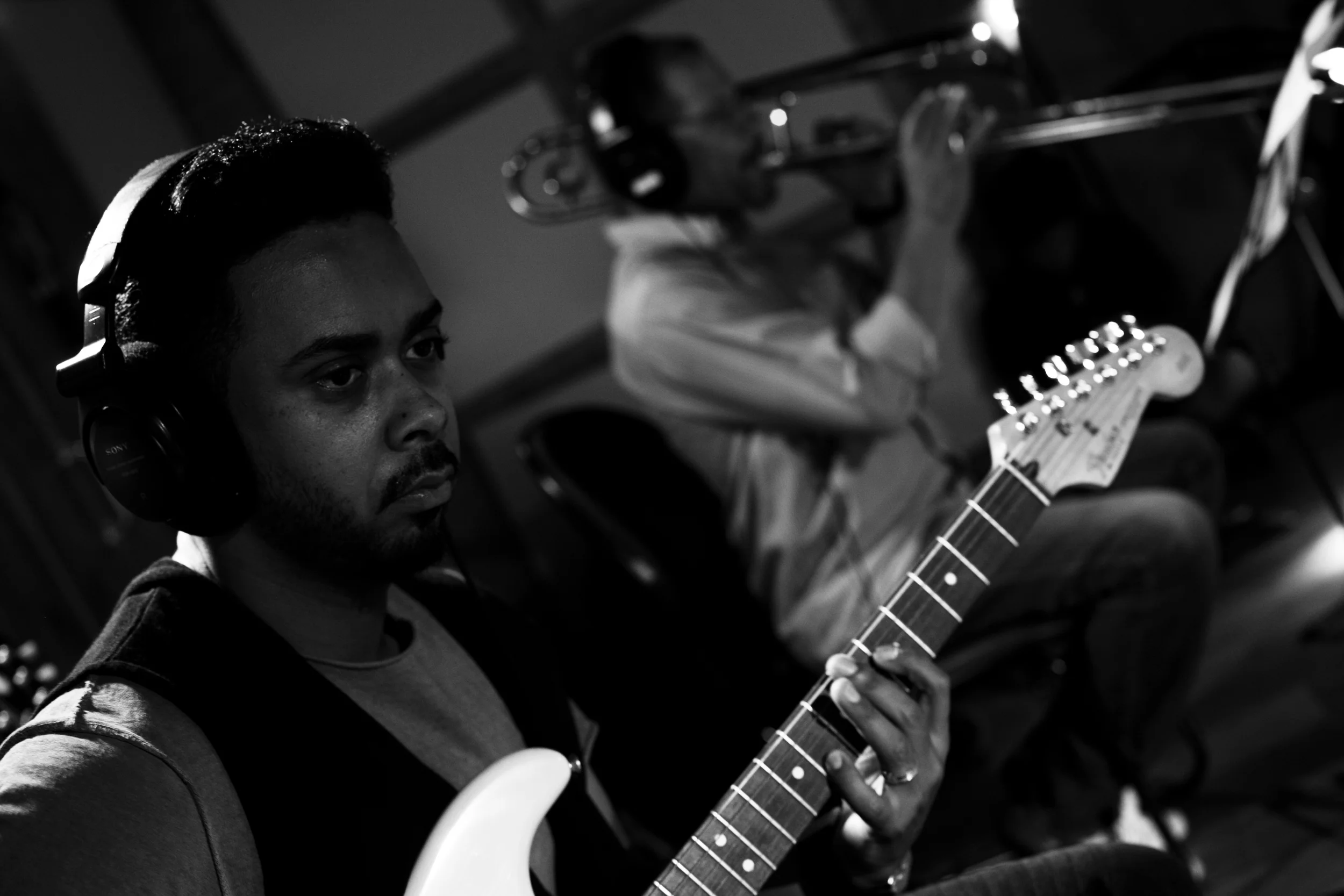 8_guitaIMG_2371 copy.jpg
