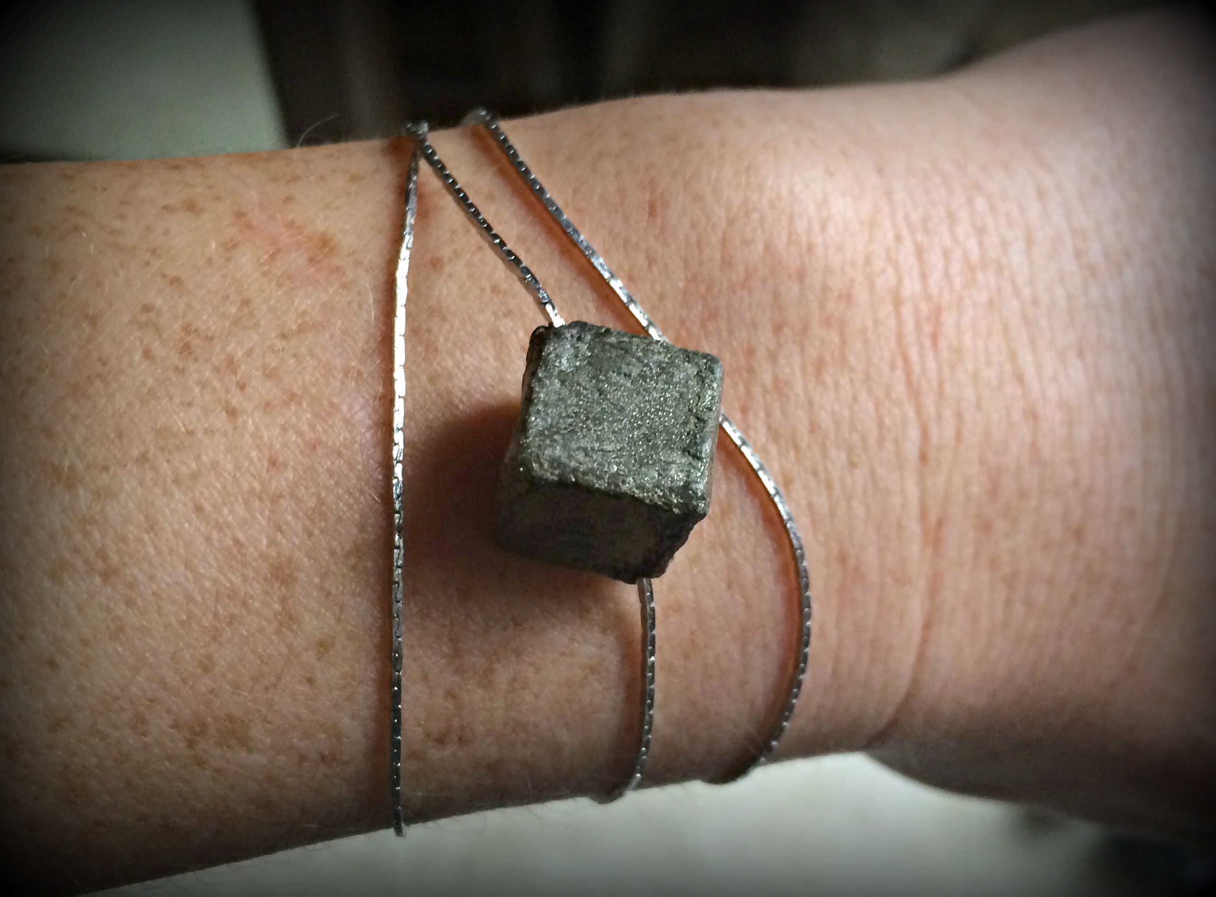 I am SO loving this jewelry line right now. I seem to find some of my favorite and most unique jewelry designers on Instagram and this is another one! Linda Objet makes delicate, beautiful, and super affordable pieces. I paired this "Pyrite Bracelet" with a pair of grey jeans, graphic tee, and a pair of wedges. This particular piece is so great because you can dress it up or dress it down! Use Coupon Code "ksstyle" for 20% off your order! https://www.etsy.com/shop/lindaobjet