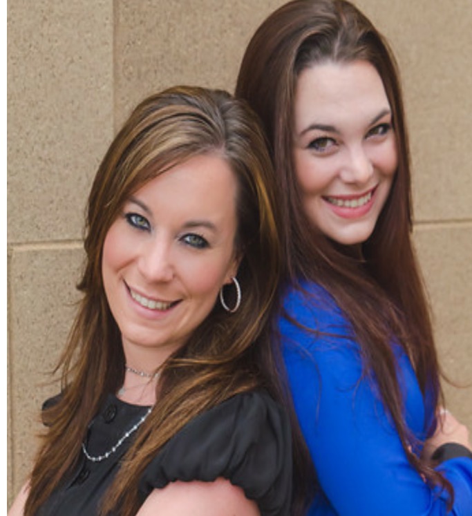 I would like to introduce Shelly Becker one of the owners of 3 Hearts Boutique . She is a jewelry maven and is also a fellow entrepreneur! Her business 3 Hearts Boutique is a jewelry brand that creates amazing and beautiful pieces that can also be customized as well. Find out about Shelly's personal style and her business on today's Stylin' & Profiling.
